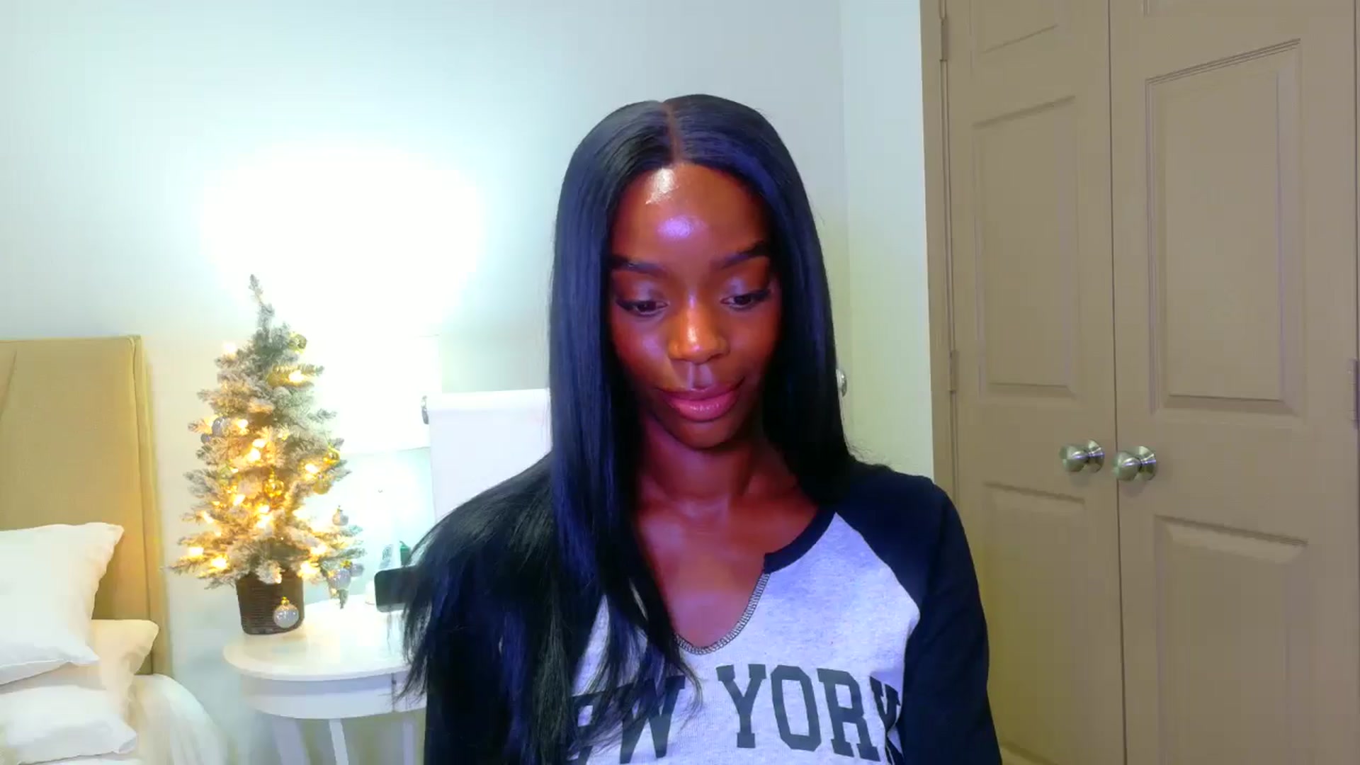 Gallery image thumbnail from Zadira's myfreecams stream on, 12/12/2024, 13:54 image 7 of 20
