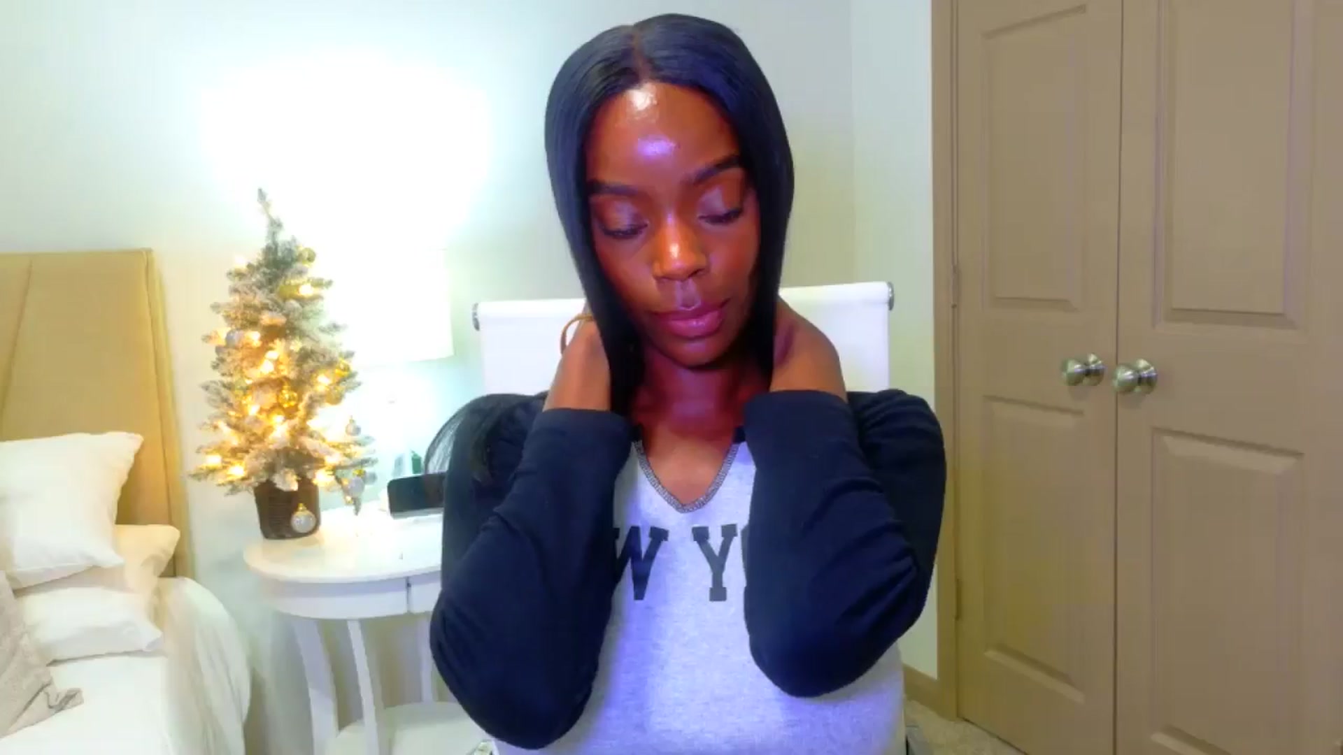 Gallery image thumbnail from Zadira's myfreecams stream on, 12/12/2024, 13:54 image 11 of 20