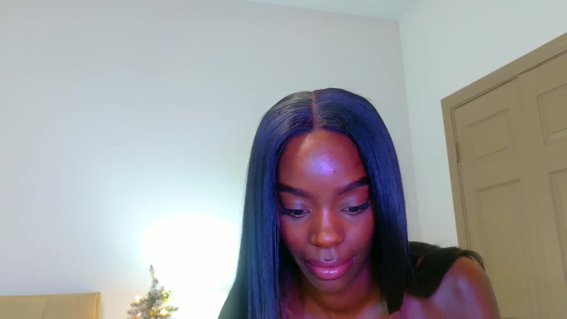 Gallery image thumbnail from Zadira's myfreecams stream on, 12/13/2024, 08:50 image 19 of 20