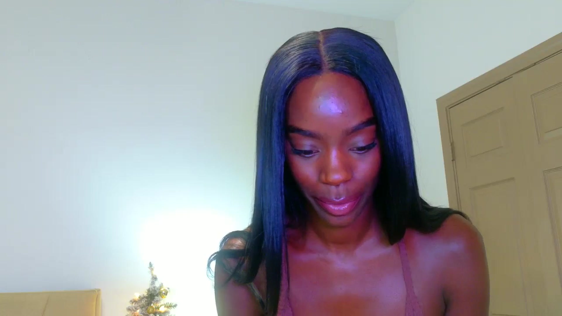Gallery image thumbnail from Zadira's myfreecams stream on, 12/13/2024, 08:50 image 18 of 20