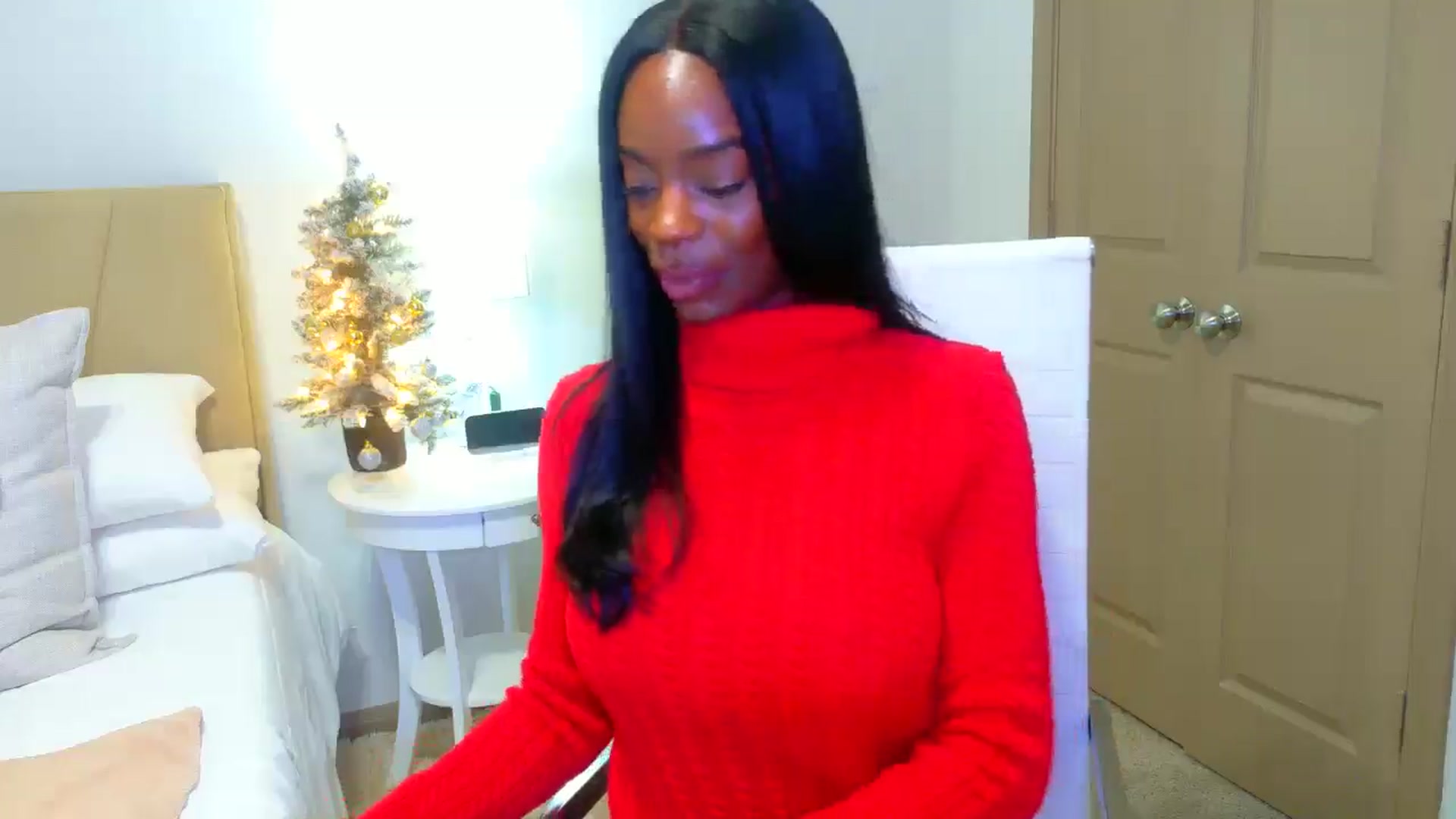 Gallery image thumbnail from Zadira's myfreecams stream on, 12/13/2024, 09:15 image 4 of 20