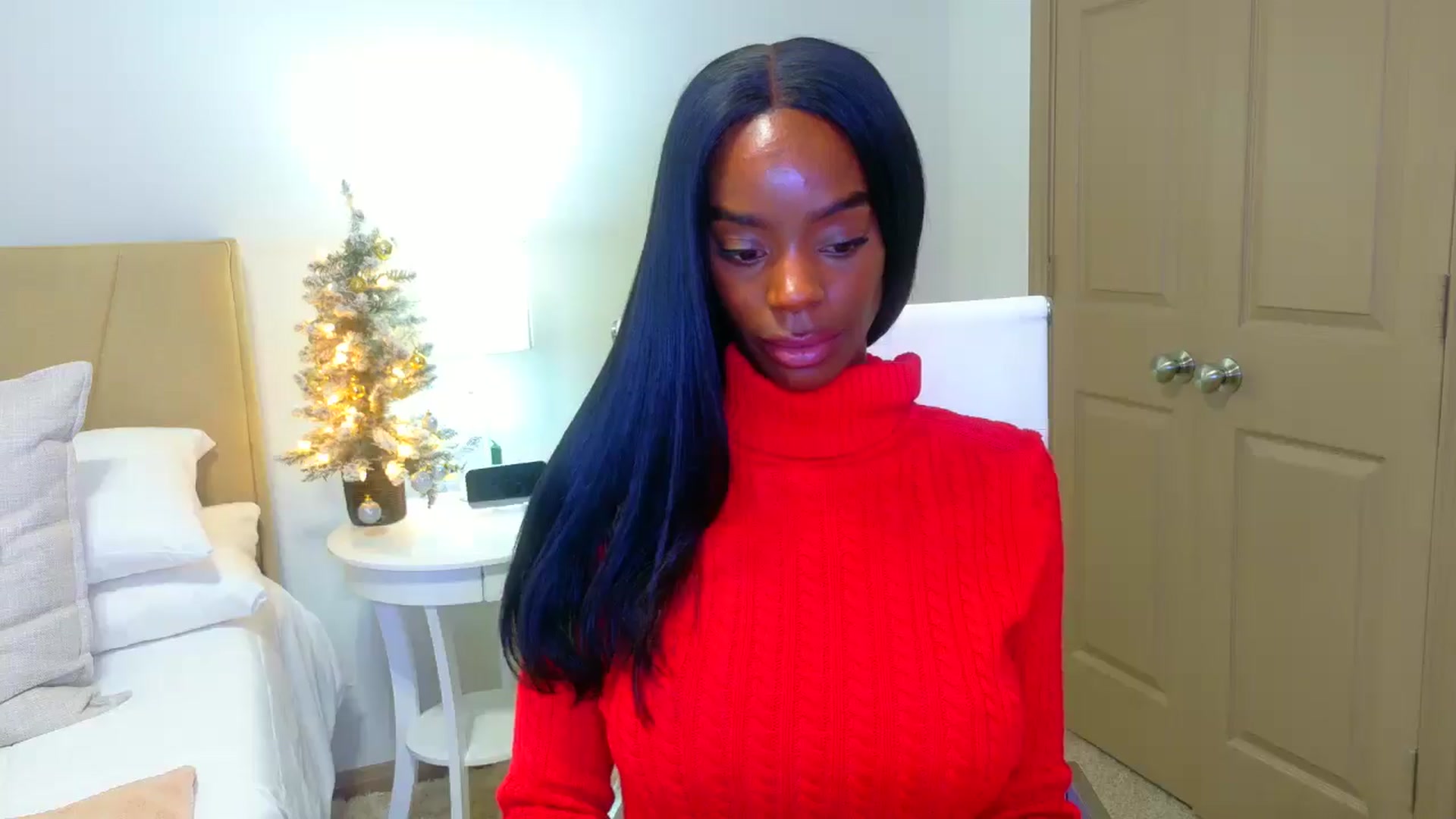 Gallery image thumbnail from Zadira's myfreecams stream on, 12/13/2024, 09:15 image 7 of 20