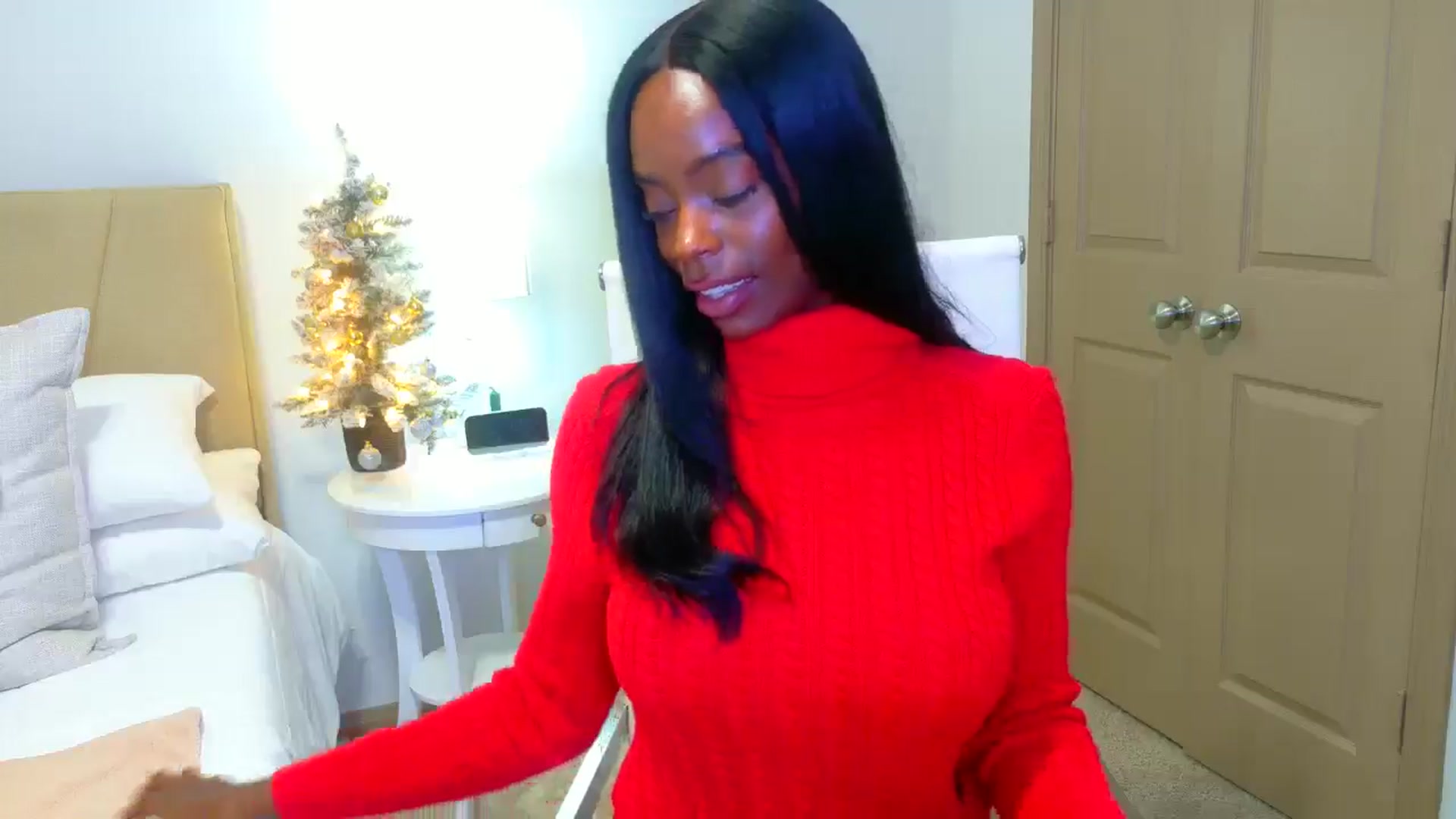 Gallery image thumbnail from Zadira's myfreecams stream on, 12/13/2024, 09:15 image 5 of 20
