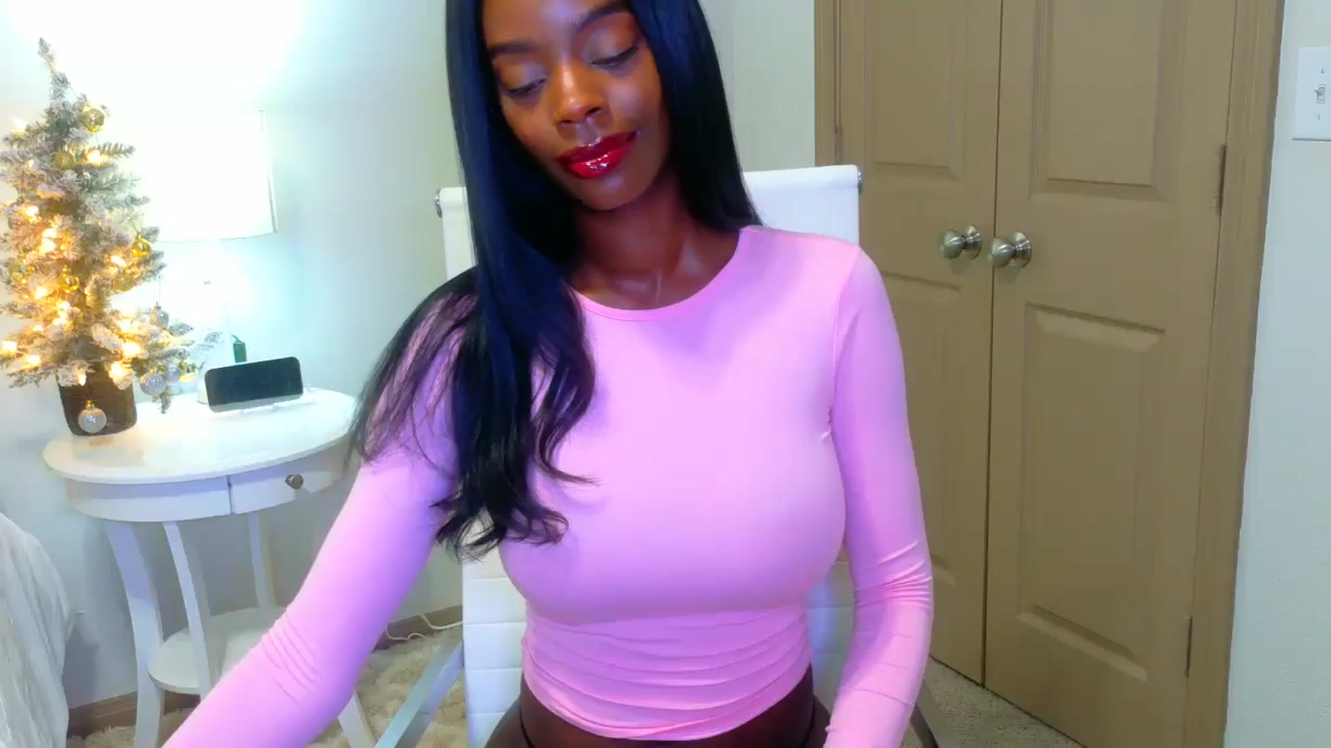 Gallery image thumbnail from Zadira's myfreecams stream on, 12/13/2024, 10:24 image 1 of 20
