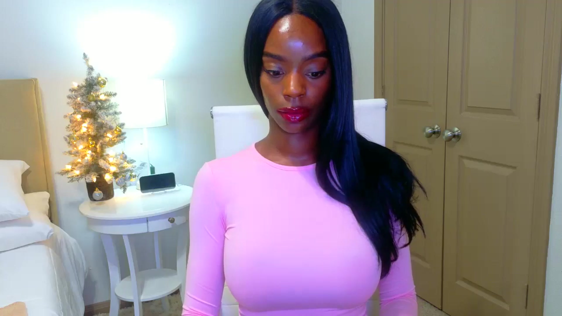 Gallery image thumbnail from Zadira's myfreecams stream on, 12/13/2024, 10:24 image 13 of 20