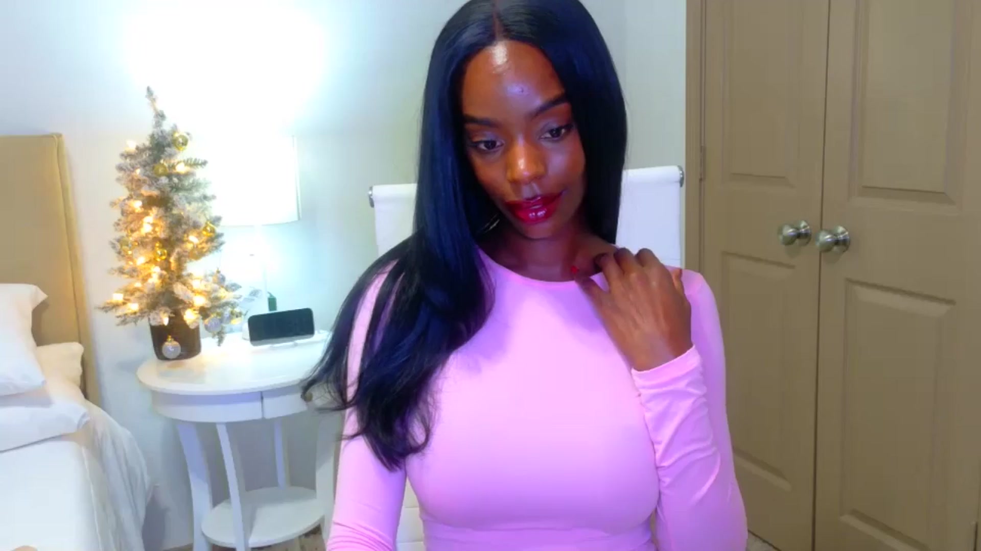 Gallery image thumbnail from Zadira's myfreecams stream on, 12/13/2024, 10:49 image 15 of 20