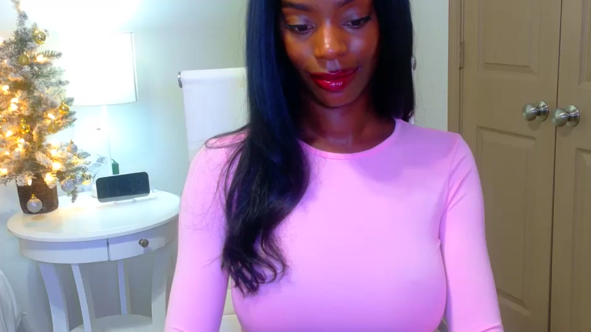 Gallery image thumbnail from Zadira's myfreecams stream on, 12/13/2024, 10:49 image 18 of 20