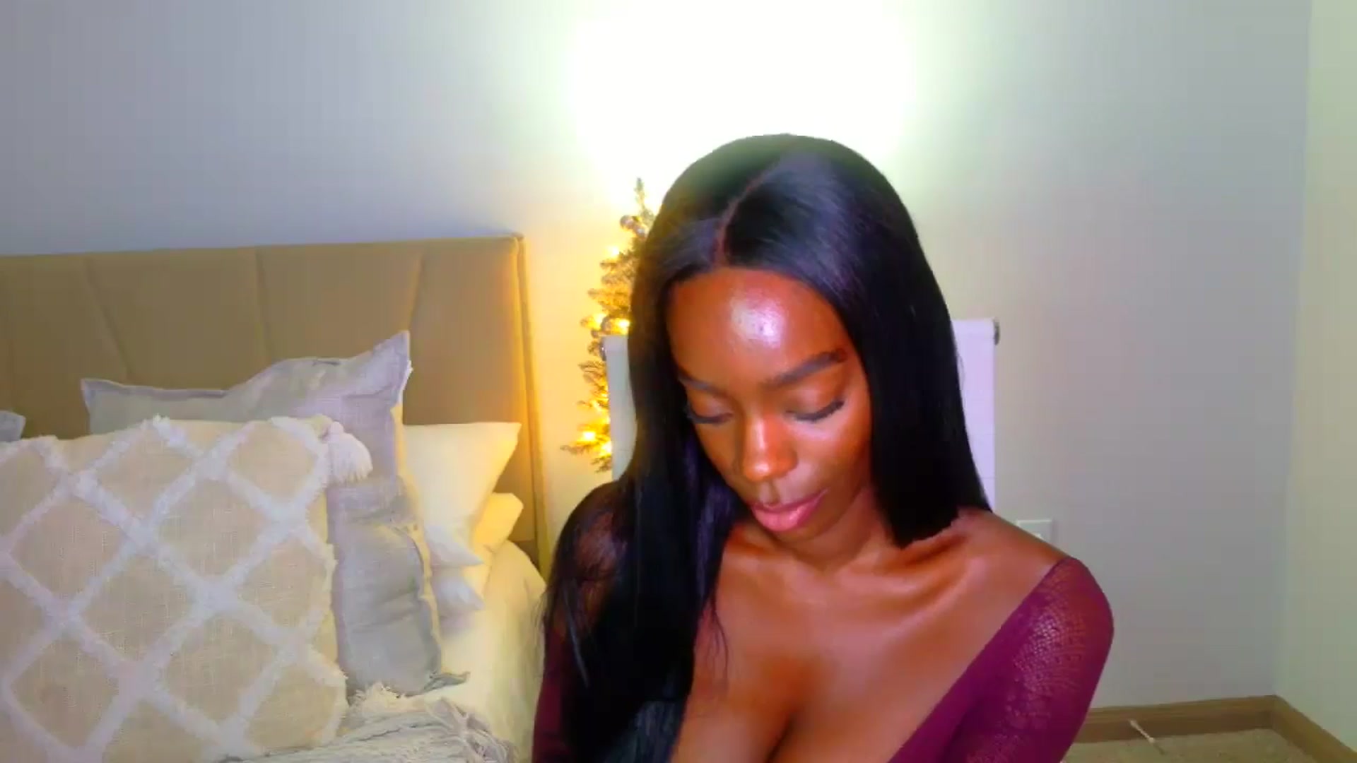 Gallery image thumbnail from Zadira's myfreecams stream on, 12/20/2024, 12:39 image 7 of 20