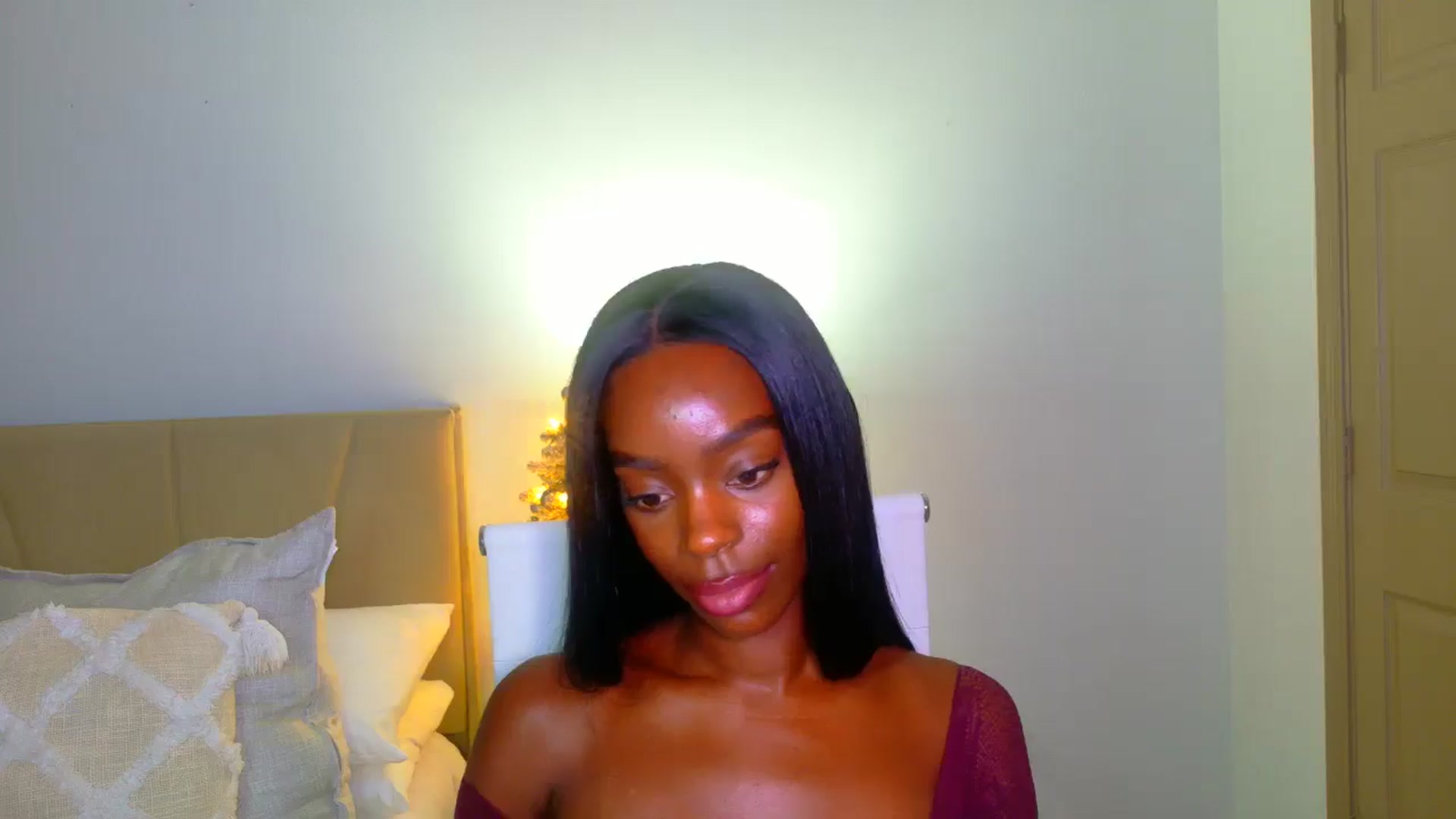 Gallery image thumbnail from Zadira's myfreecams stream on, 12/20/2024, 13:15 image 5 of 20