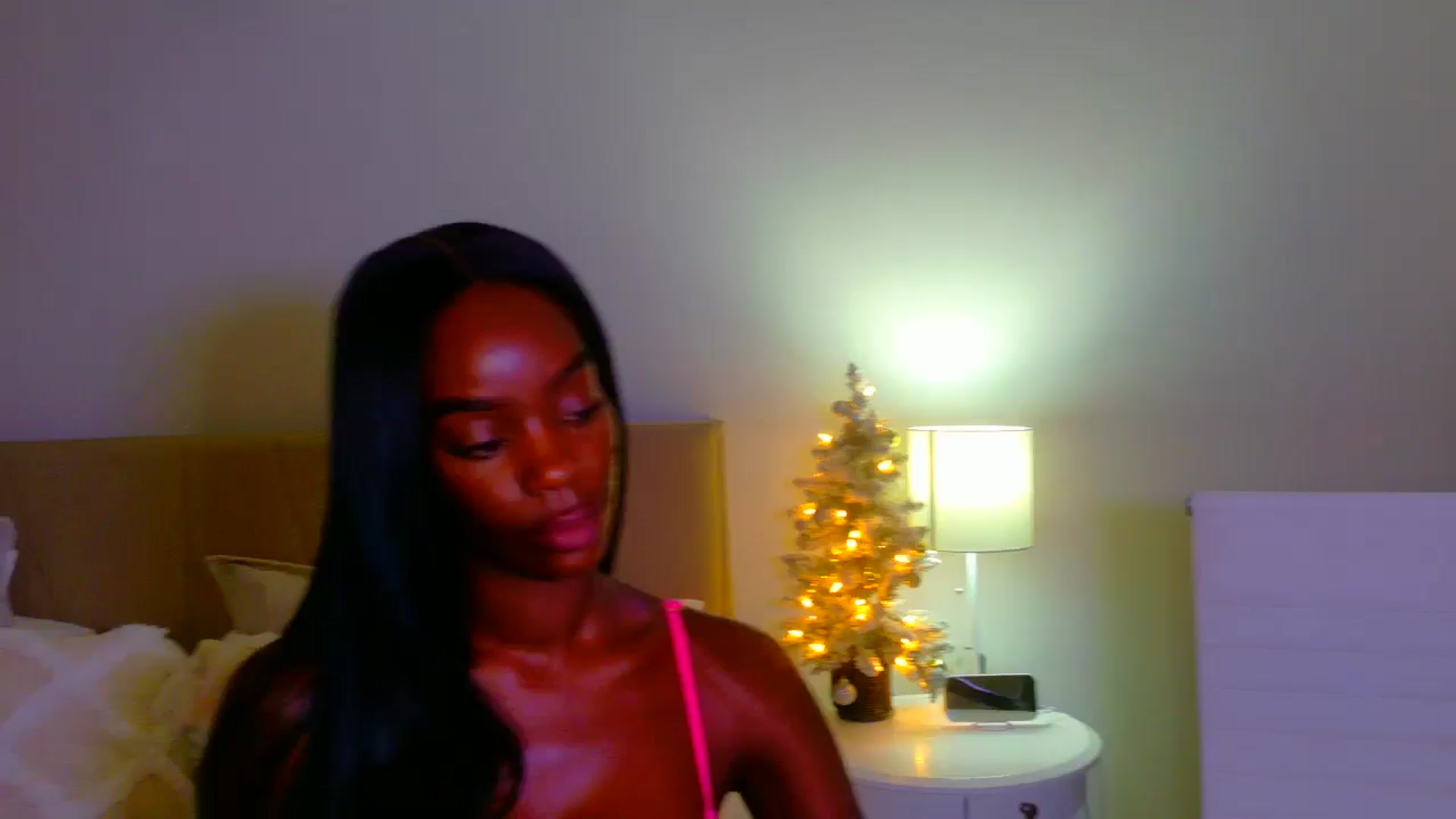 Gallery image thumbnail from Zadira's myfreecams stream on, 12/21/2024, 13:11 image 14 of 20