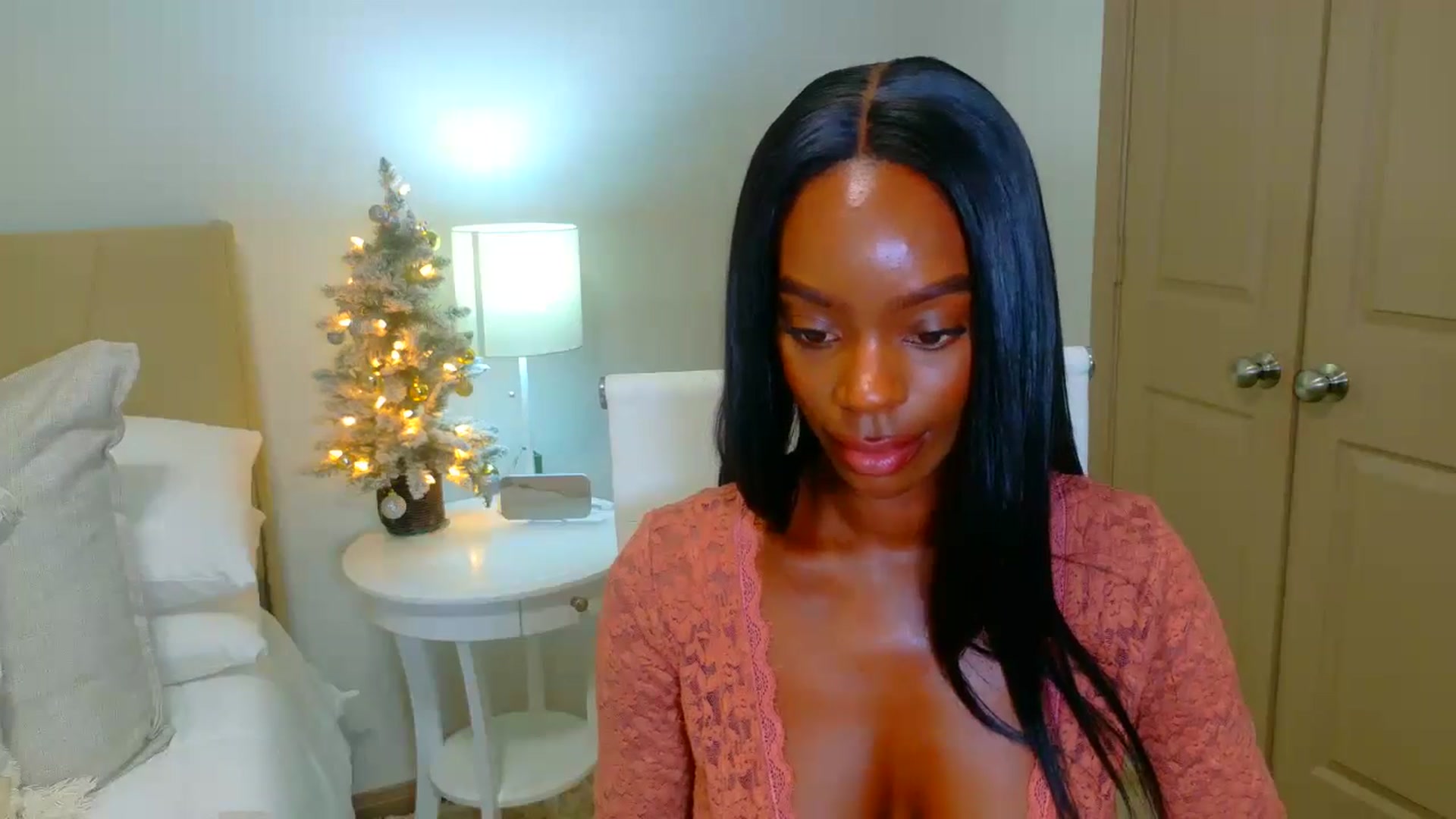 Gallery image thumbnail from Zadira's myfreecams stream on, 12/27/2024, 08:05 image 7 of 20