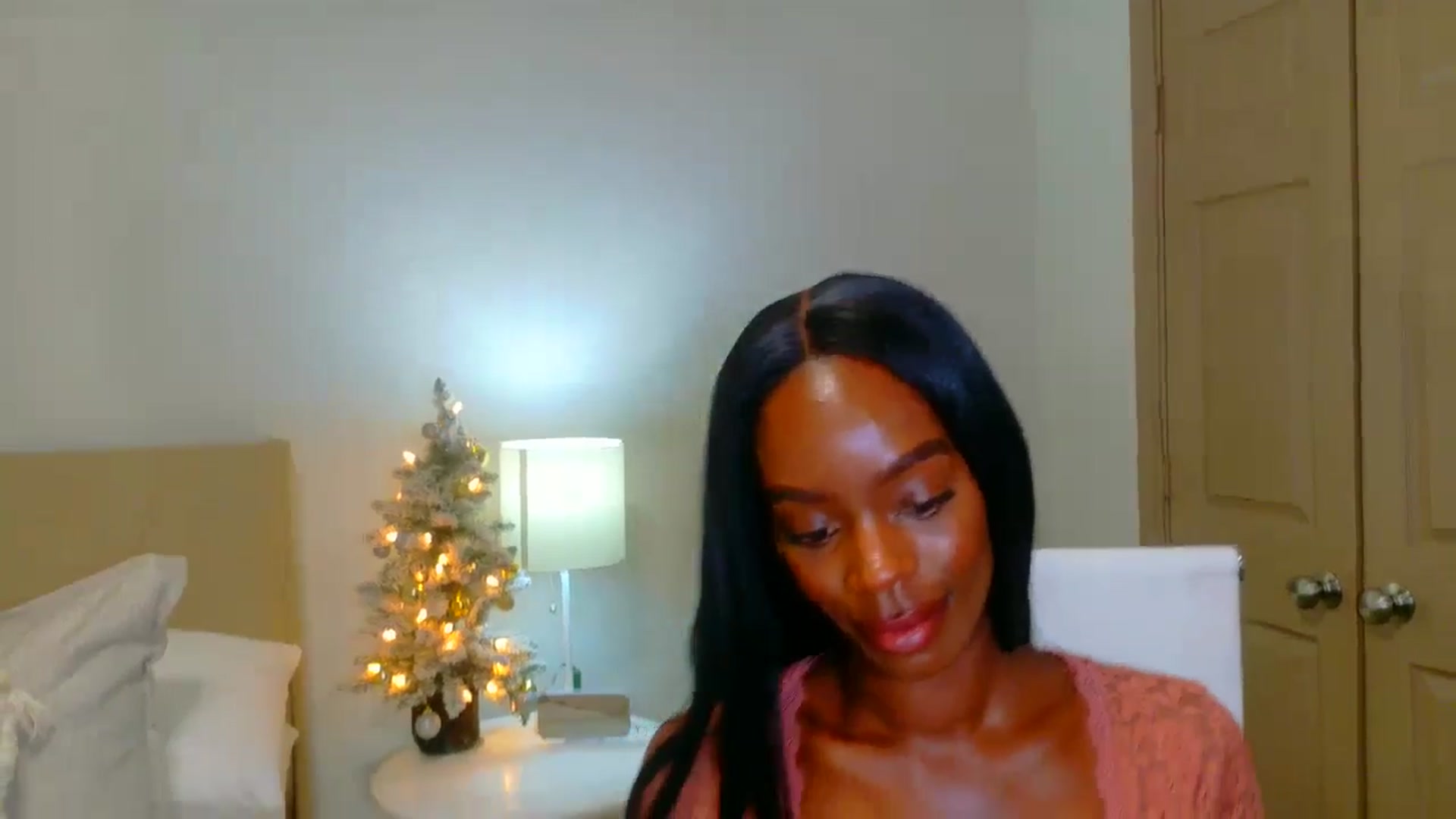 Gallery image thumbnail from Zadira's myfreecams stream on, 12/27/2024, 08:05 image 9 of 20