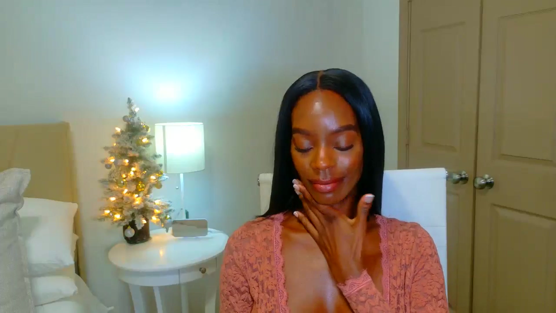 Gallery image thumbnail from Zadira's myfreecams stream on, 12/27/2024, 08:05 image 18 of 20