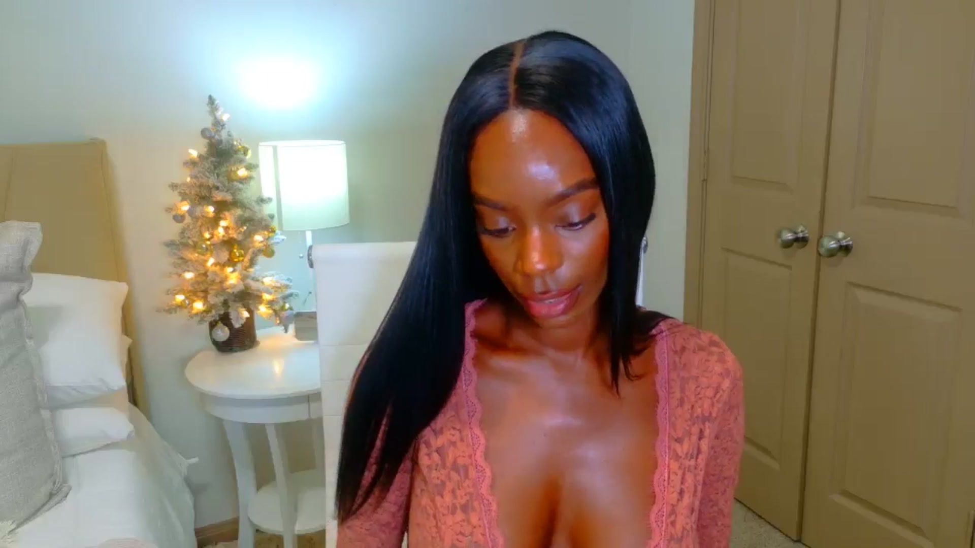 Gallery image thumbnail from Zadira's myfreecams stream on, 12/27/2024, 08:43 image 8 of 20