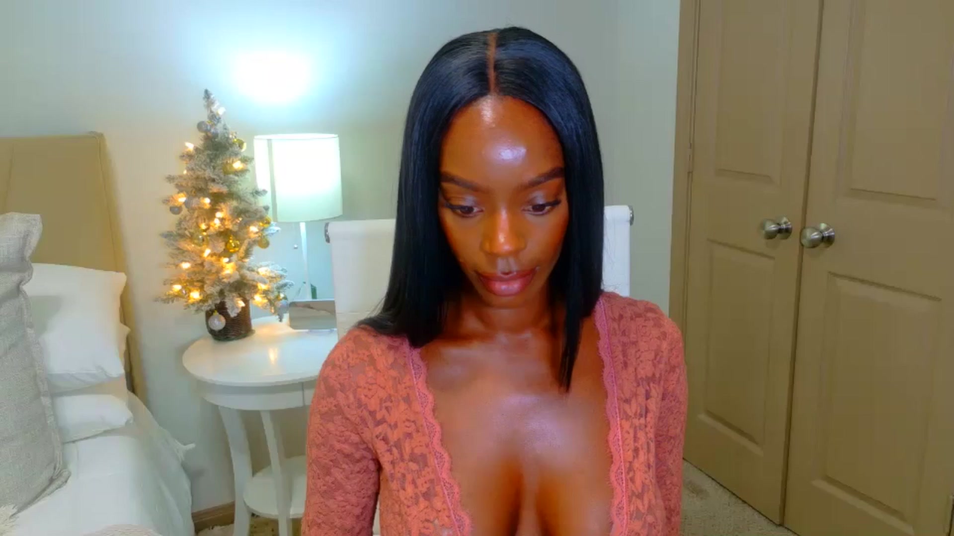 Gallery image thumbnail from Zadira's myfreecams stream on, 12/27/2024, 09:36 image 9 of 20