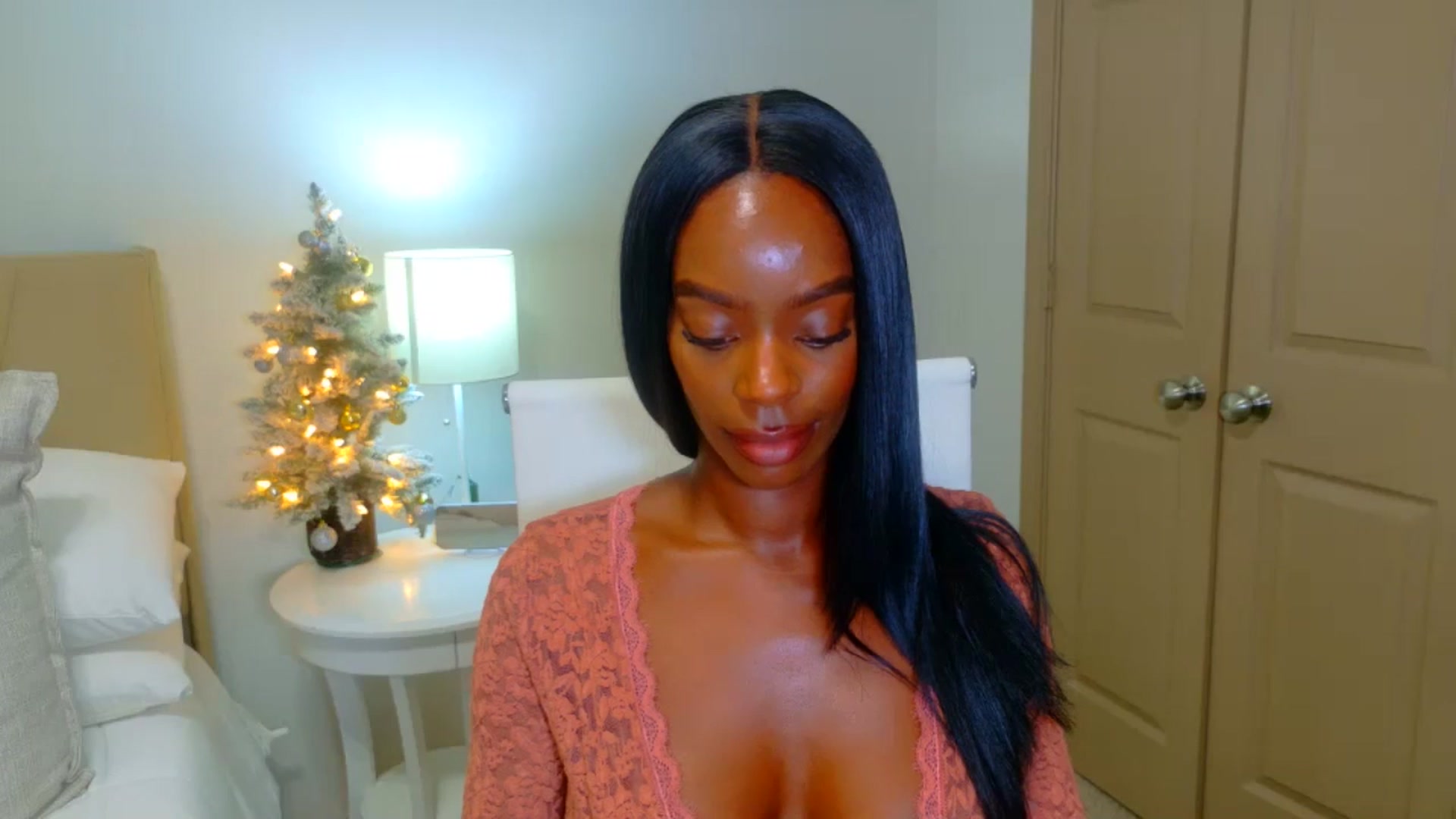Gallery image thumbnail from Zadira's myfreecams stream on, 12/27/2024, 09:36 image 6 of 20