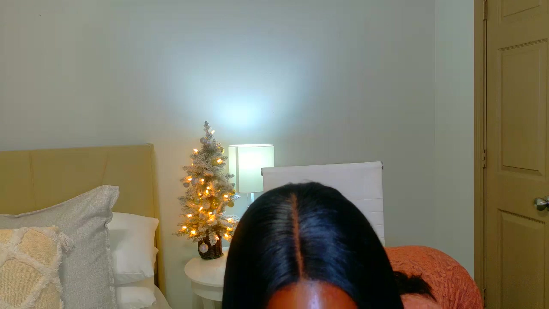 Gallery image thumbnail from Zadira's myfreecams stream on, 12/27/2024, 09:36 image 12 of 20