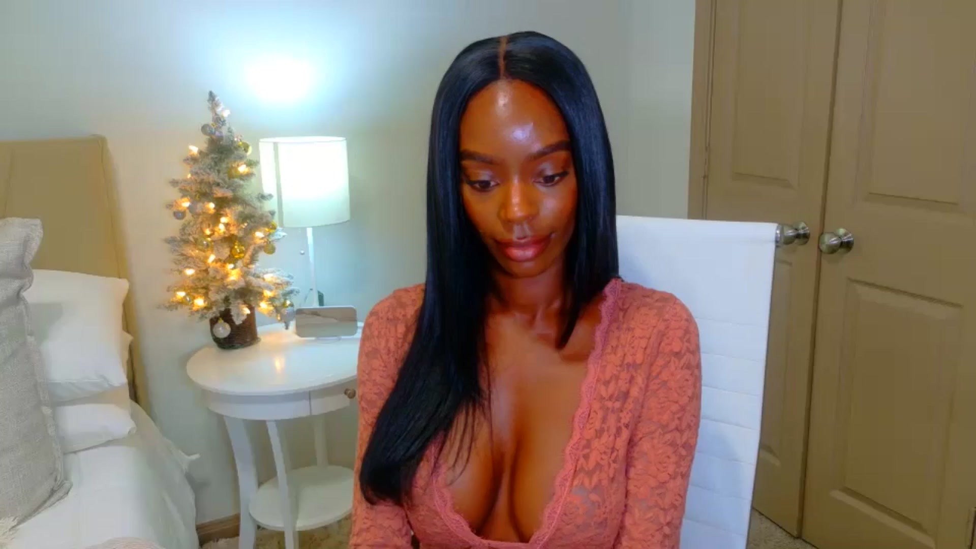 Gallery image thumbnail from Zadira's myfreecams stream on, 12/27/2024, 09:36 image 10 of 20