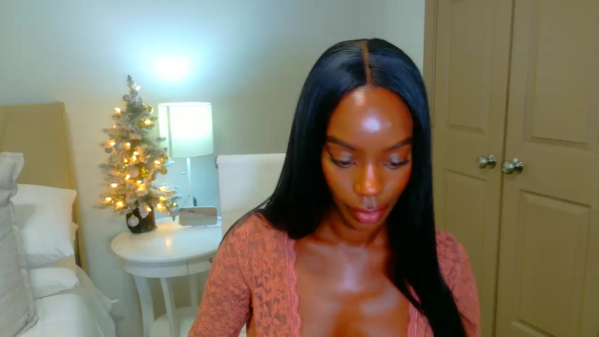 Gallery image thumbnail from Zadira's myfreecams stream on, 12/27/2024, 09:36 image 8 of 20