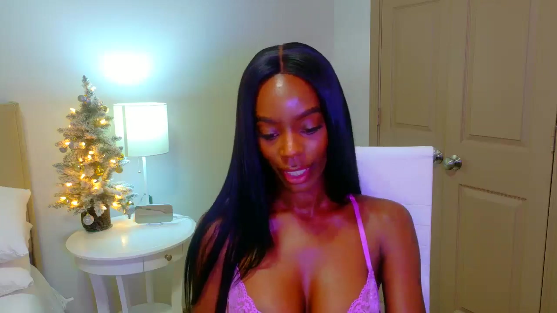 Gallery image thumbnail from Zadira's myfreecams stream on, 12/27/2024, 11:28 image 17 of 20