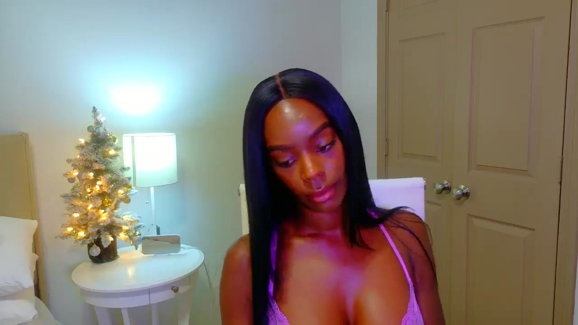 Gallery image thumbnail from Zadira's myfreecams stream on, 12/27/2024, 11:28 image 14 of 20