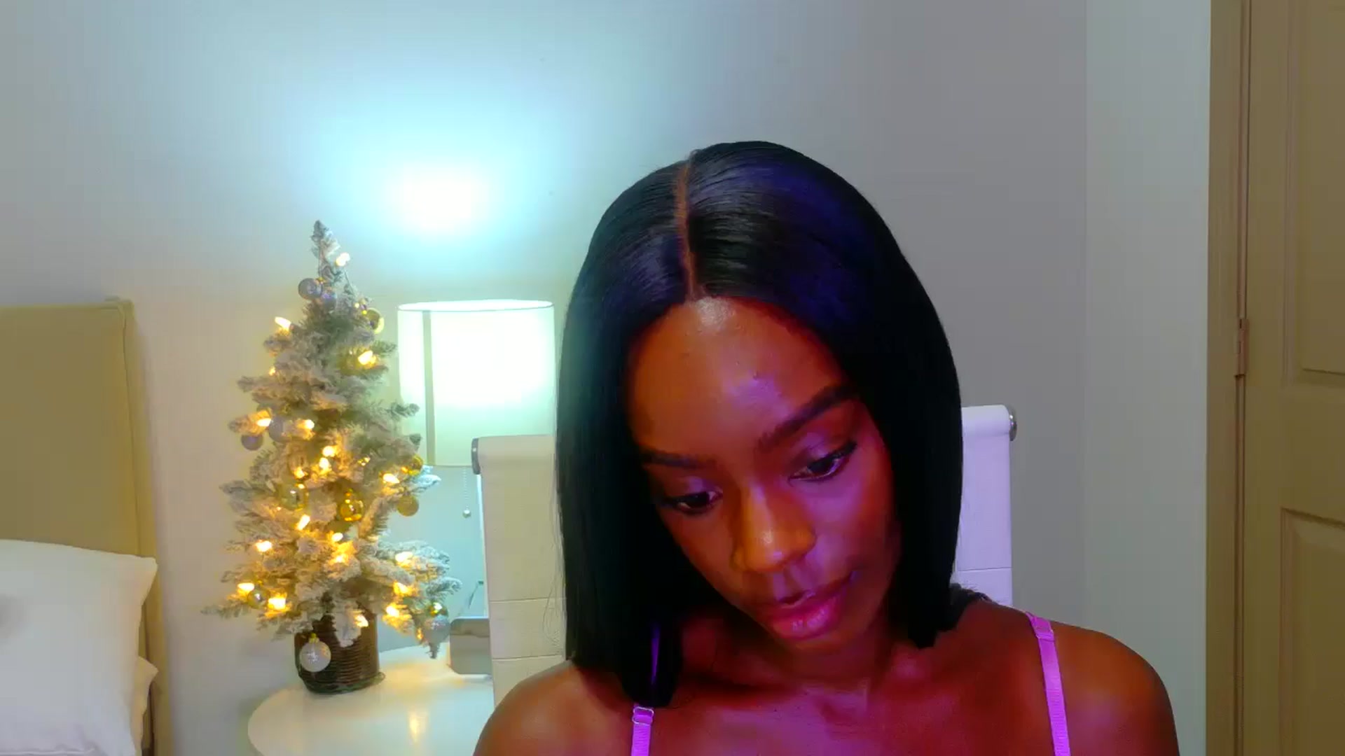 Gallery image thumbnail from Zadira's myfreecams stream on, 12/27/2024, 12:13 image 7 of 20