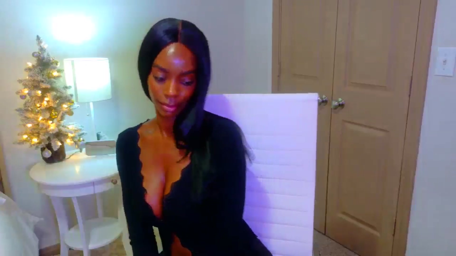 Gallery image thumbnail from Zadira's myfreecams stream on, 12/28/2024, 09:58 image 20 of 20