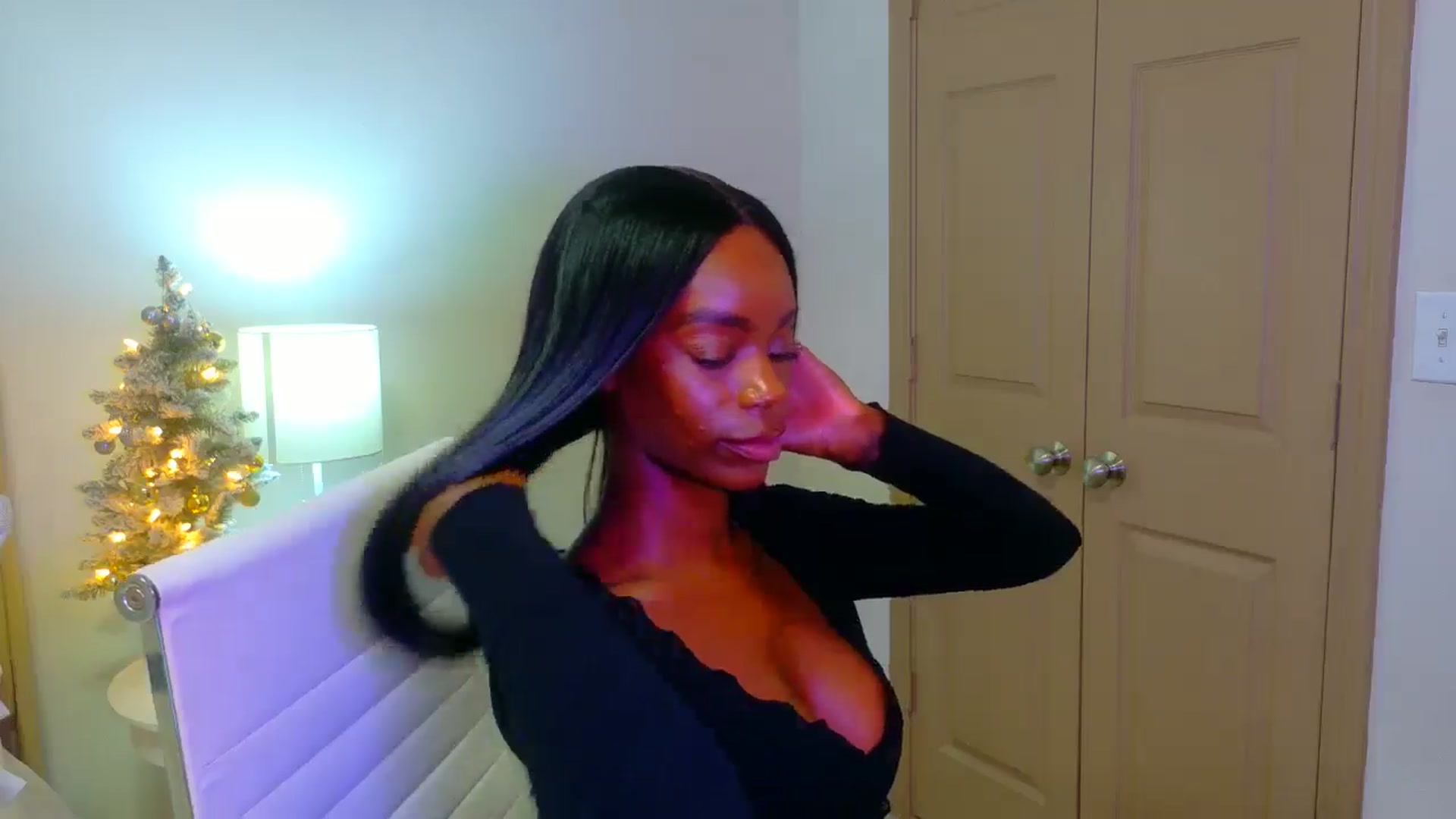 Gallery image thumbnail from Zadira's myfreecams stream on, 12/28/2024, 09:58 image 12 of 20