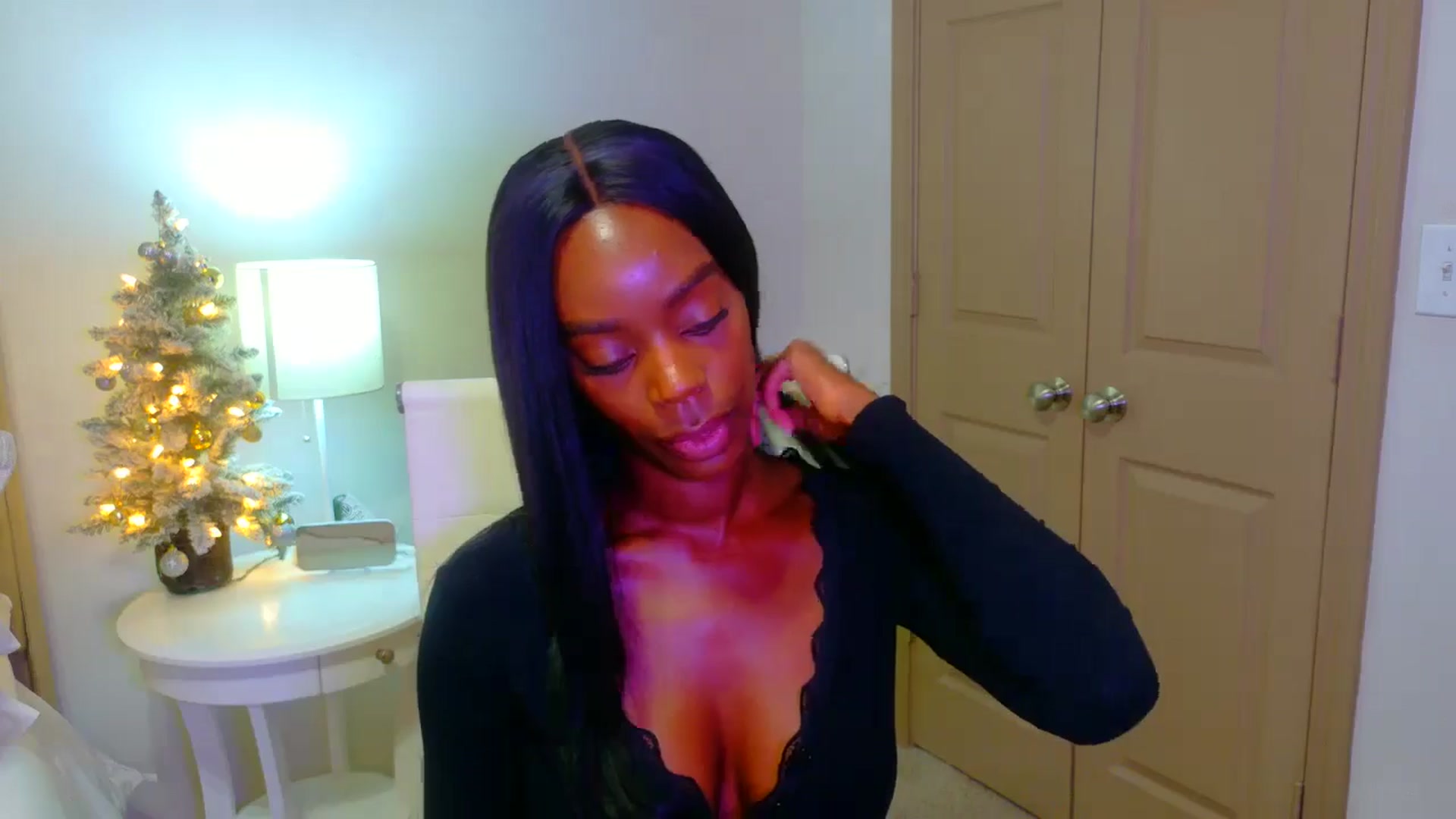 Gallery image thumbnail from Zadira's myfreecams stream on, 12/28/2024, 10:59 image 18 of 20