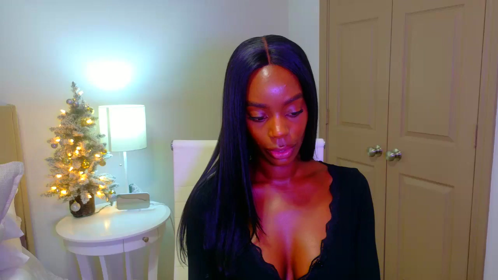 Gallery image thumbnail from Zadira's myfreecams stream on, 12/28/2024, 10:59 image 12 of 20