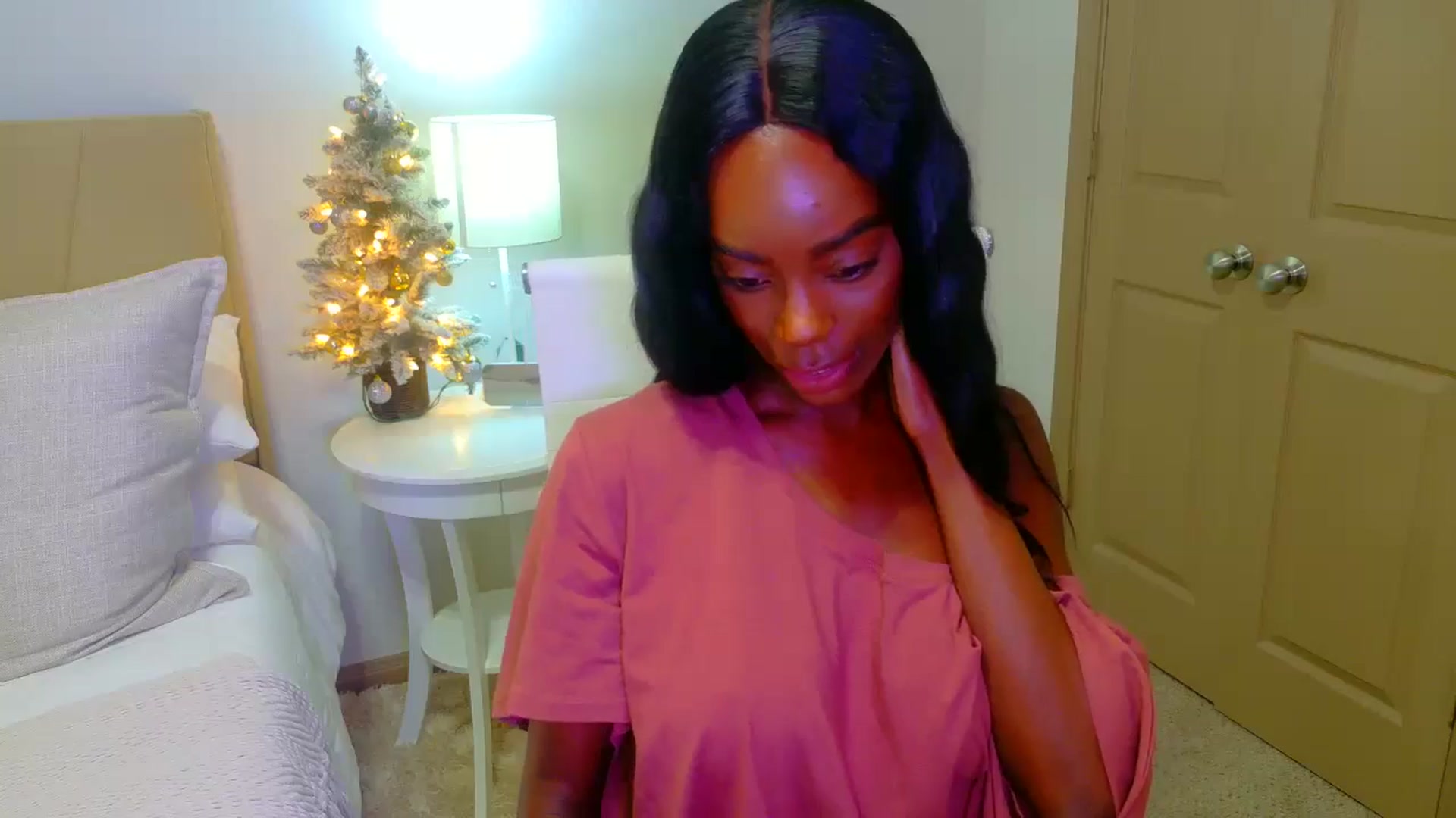 Gallery image thumbnail from Zadira's myfreecams stream on, 12/29/2024, 11:28 image 15 of 20