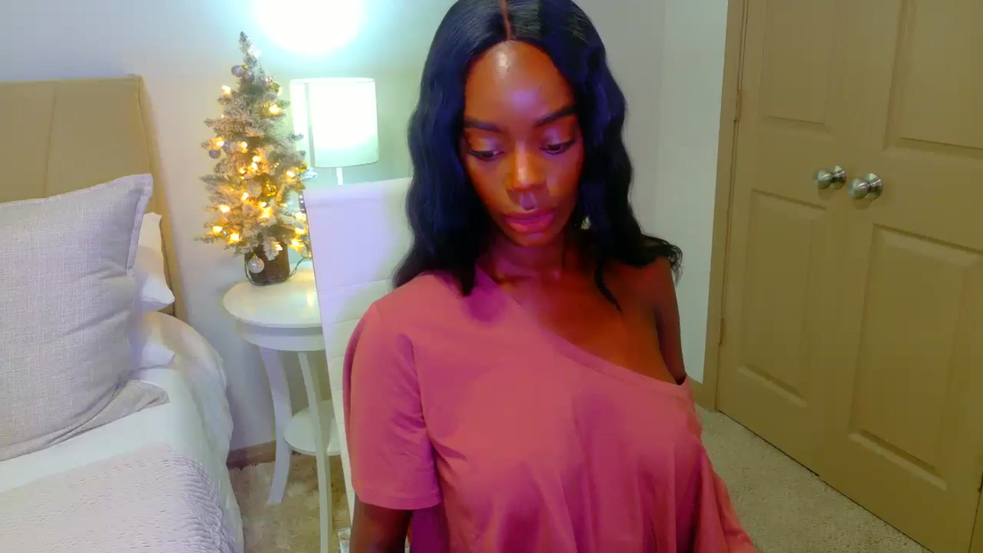 Gallery image thumbnail from Zadira's myfreecams stream on, 12/29/2024, 11:28 image 13 of 20