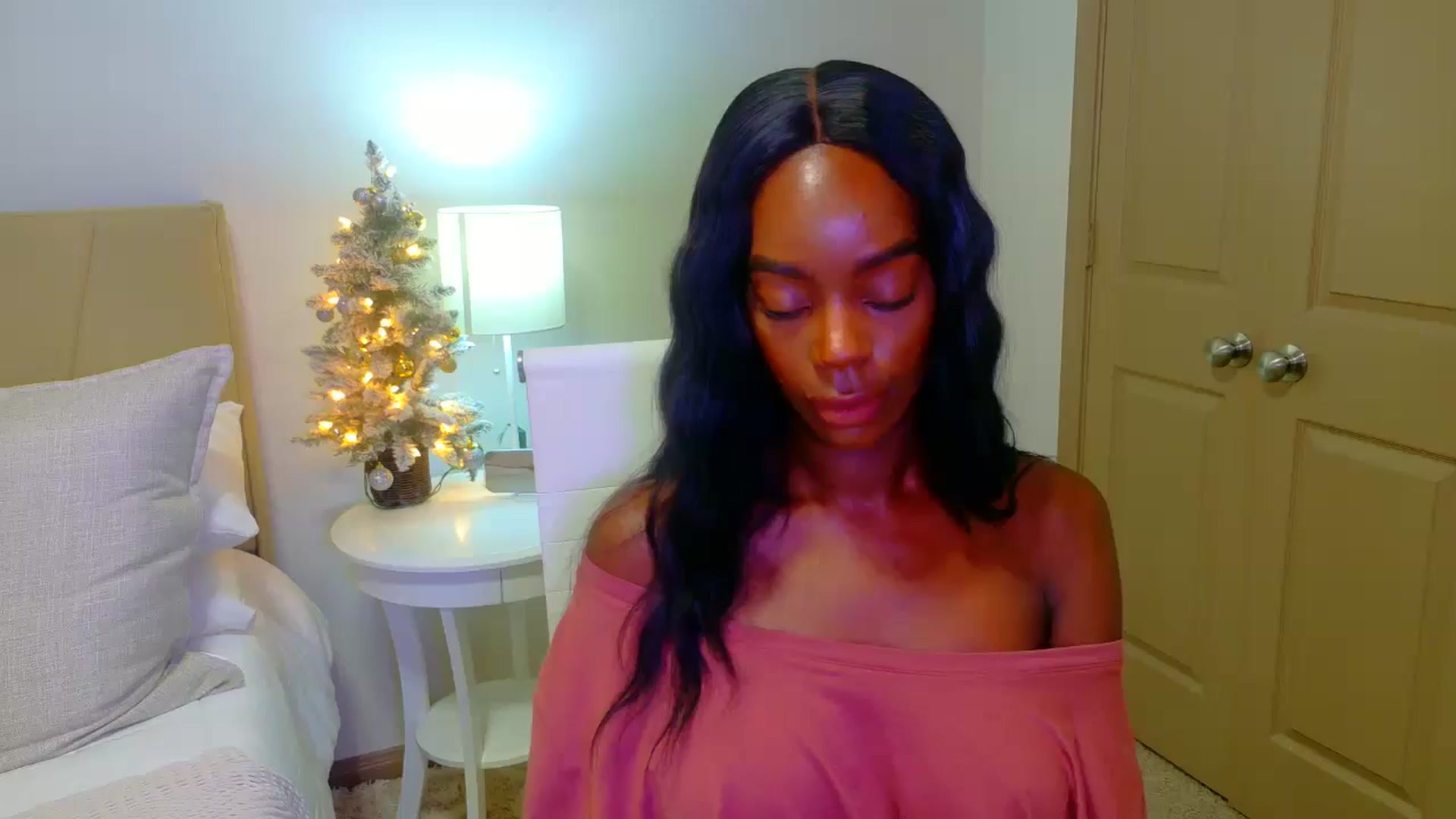 Gallery image thumbnail from Zadira's myfreecams stream on, 12/29/2024, 12:01 image 4 of 20