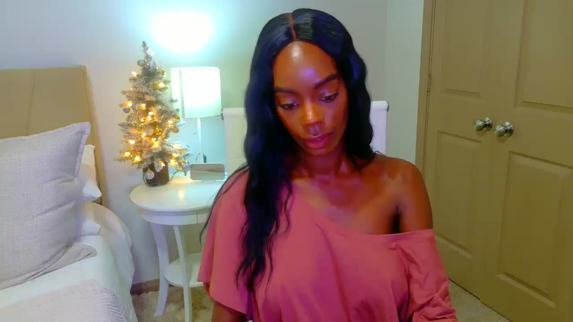 Gallery image thumbnail from Zadira's myfreecams stream on, 12/29/2024, 12:01 image 16 of 20
