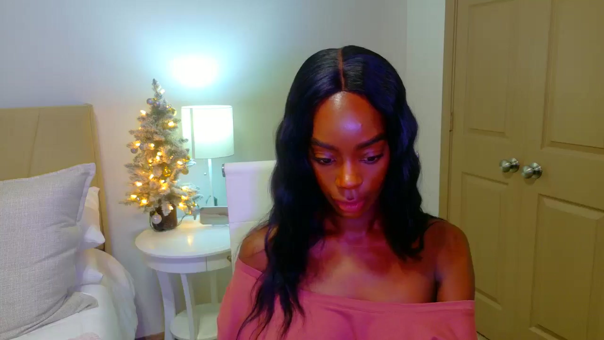 Gallery image thumbnail from Zadira's myfreecams stream on, 12/29/2024, 12:01 image 7 of 20