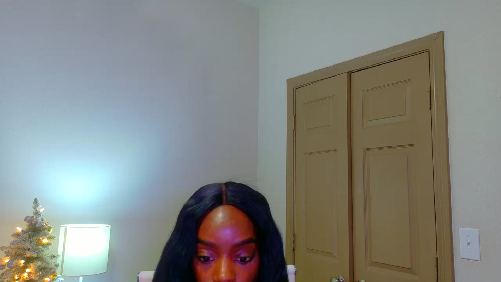 Gallery image thumbnail from Zadira's myfreecams stream on, 01/04/2025, 11:38 image 6 of 20