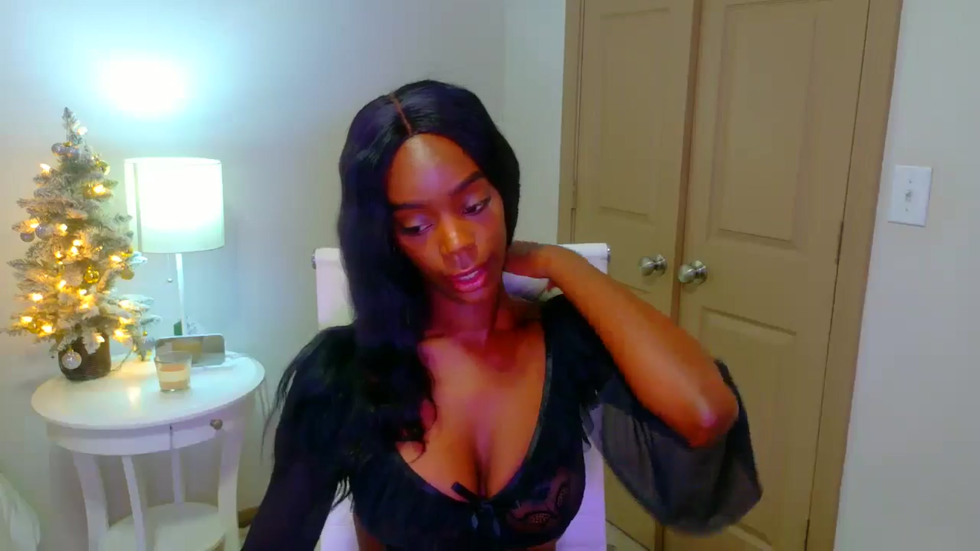 Gallery image thumbnail from Zadira's myfreecams stream on, 01/04/2025, 11:38 image 2 of 20