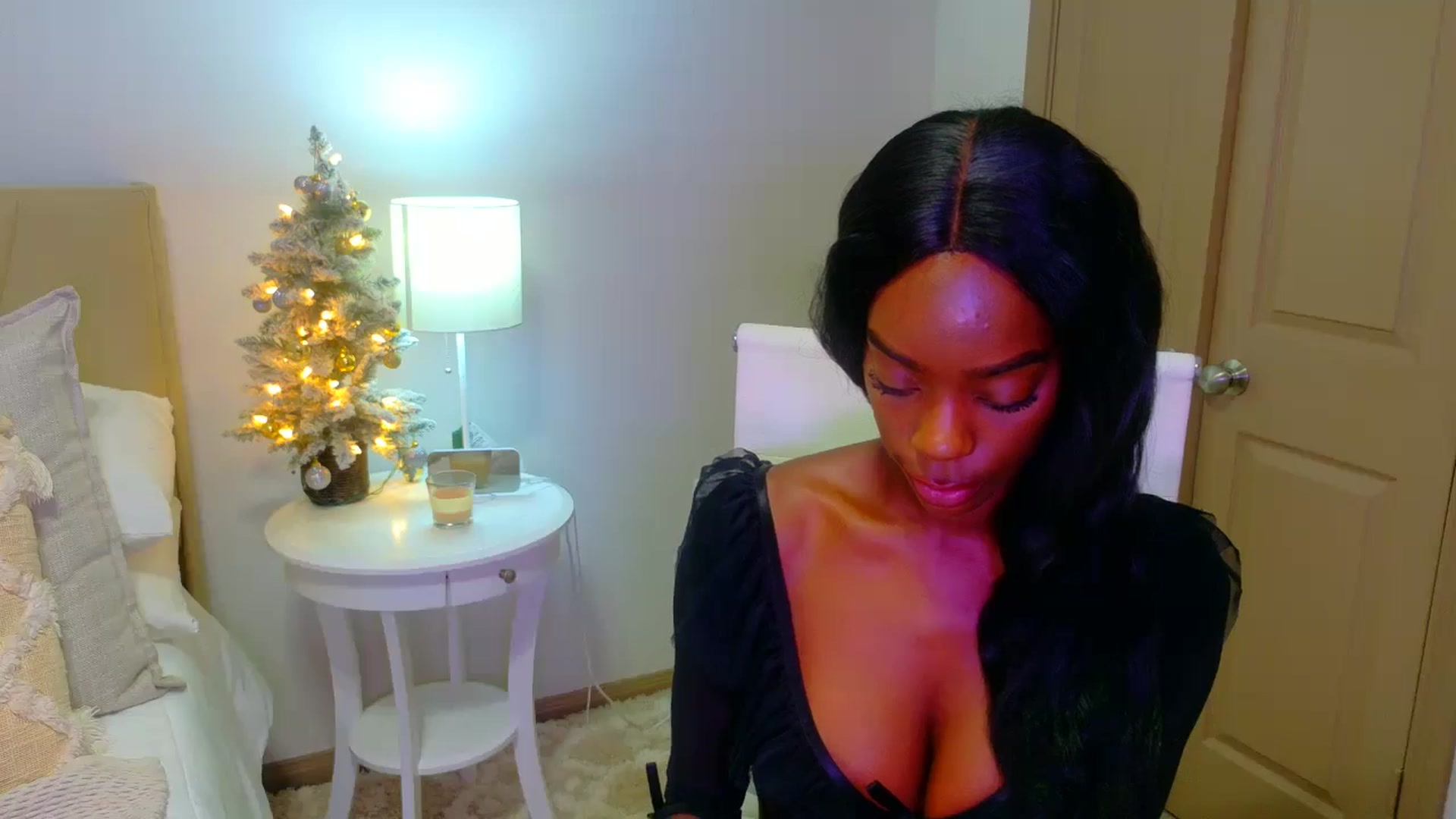 Gallery image thumbnail from Zadira's myfreecams stream on, 01/04/2025, 11:38 image 9 of 20