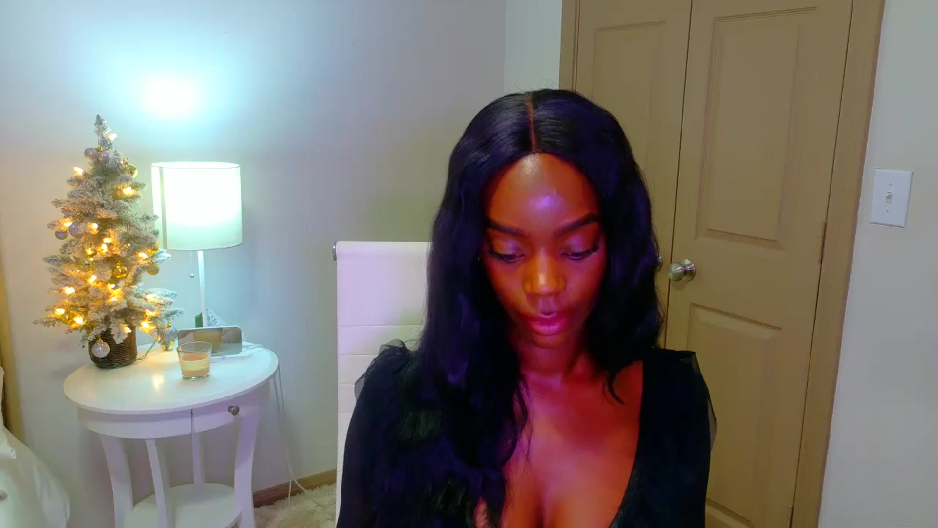 Gallery image thumbnail from Zadira's myfreecams stream on, 01/04/2025, 12:33 image 4 of 20