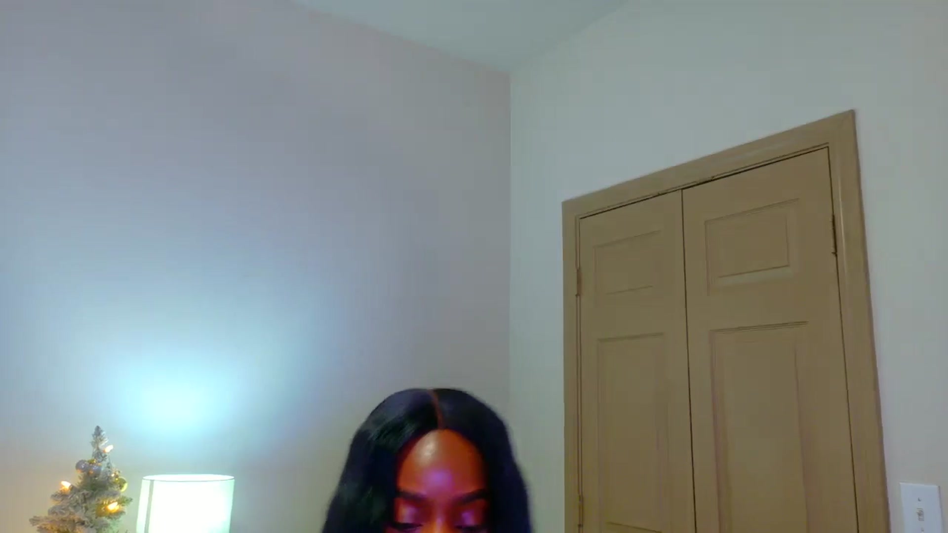 Gallery image thumbnail from Zadira's myfreecams stream on, 01/04/2025, 12:33 image 8 of 20