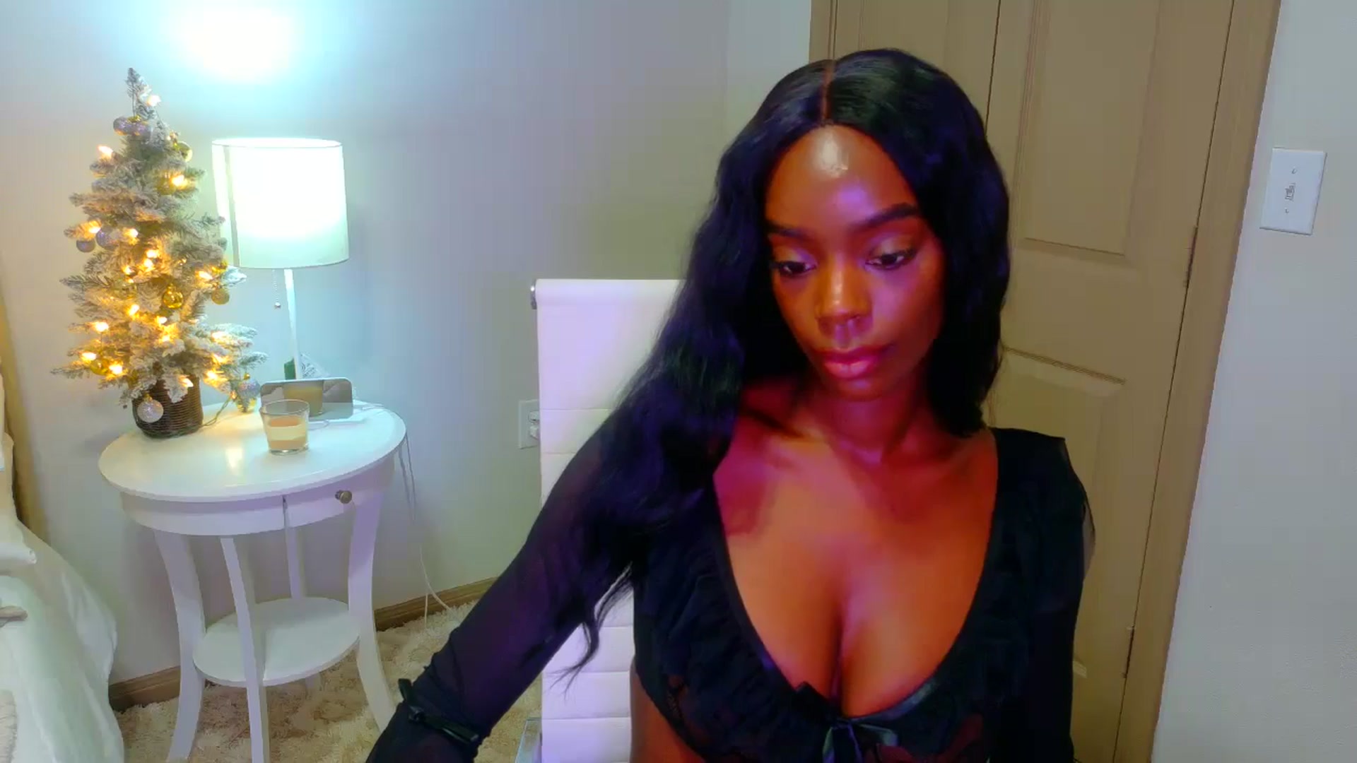 Gallery image thumbnail from Zadira's myfreecams stream on, 01/04/2025, 12:33 image 14 of 20