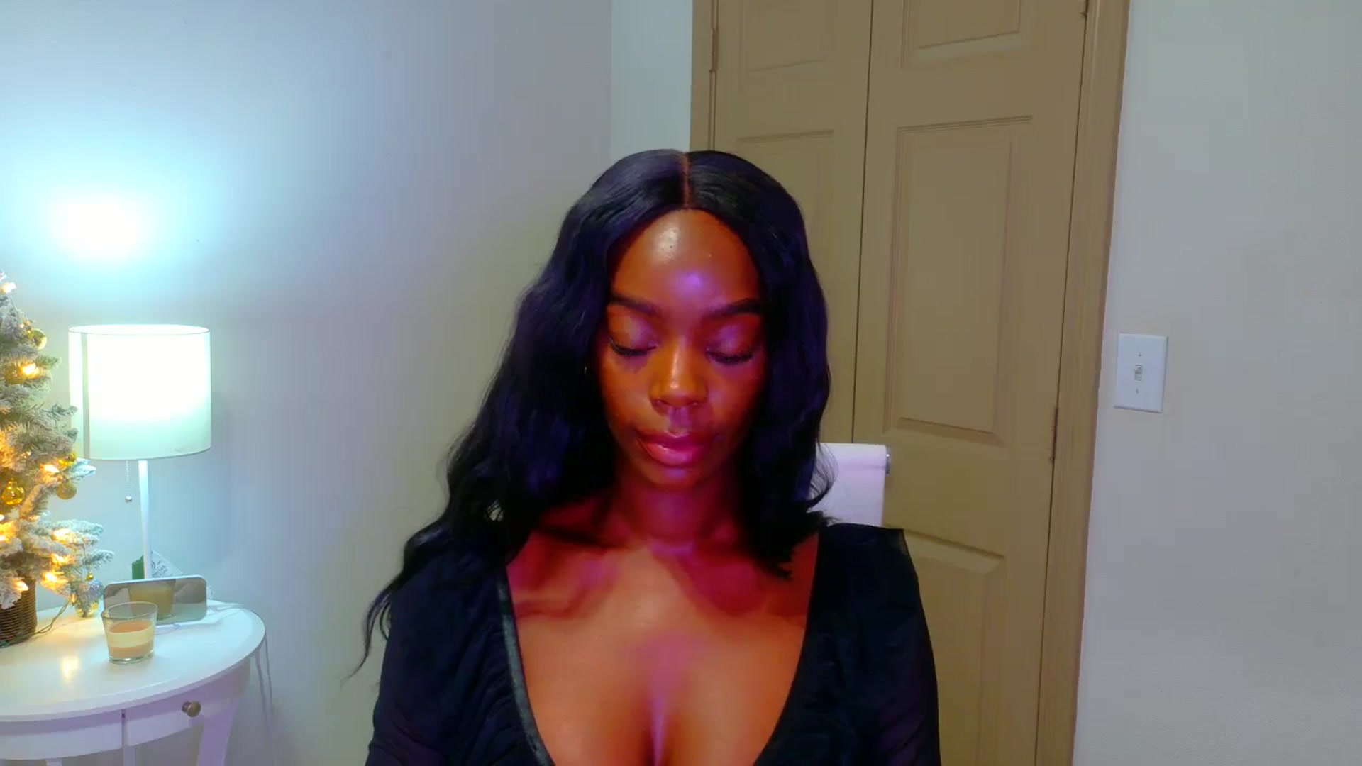 Gallery image thumbnail from Zadira's myfreecams stream on, 01/04/2025, 12:33 image 17 of 20
