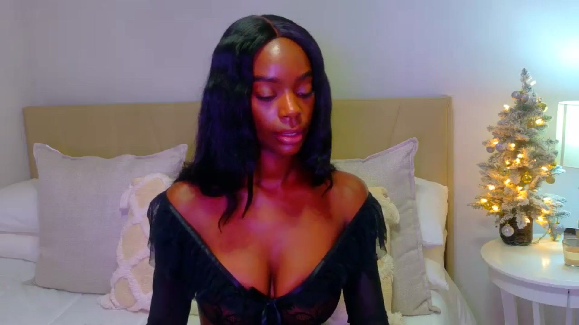 Gallery image thumbnail from Zadira's myfreecams stream on, 01/04/2025, 13:58 image 4 of 20