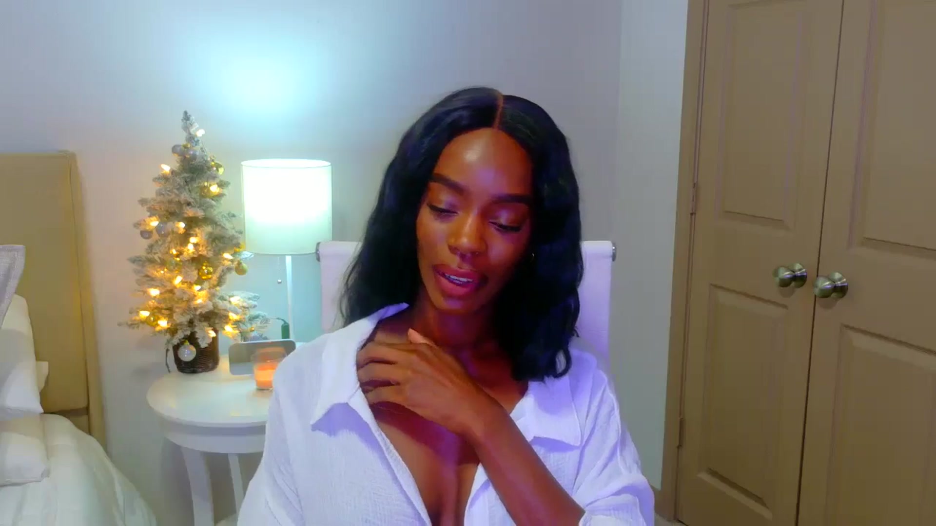 Gallery image thumbnail from Zadira's myfreecams stream on, 01/05/2025, 09:04 image 19 of 20