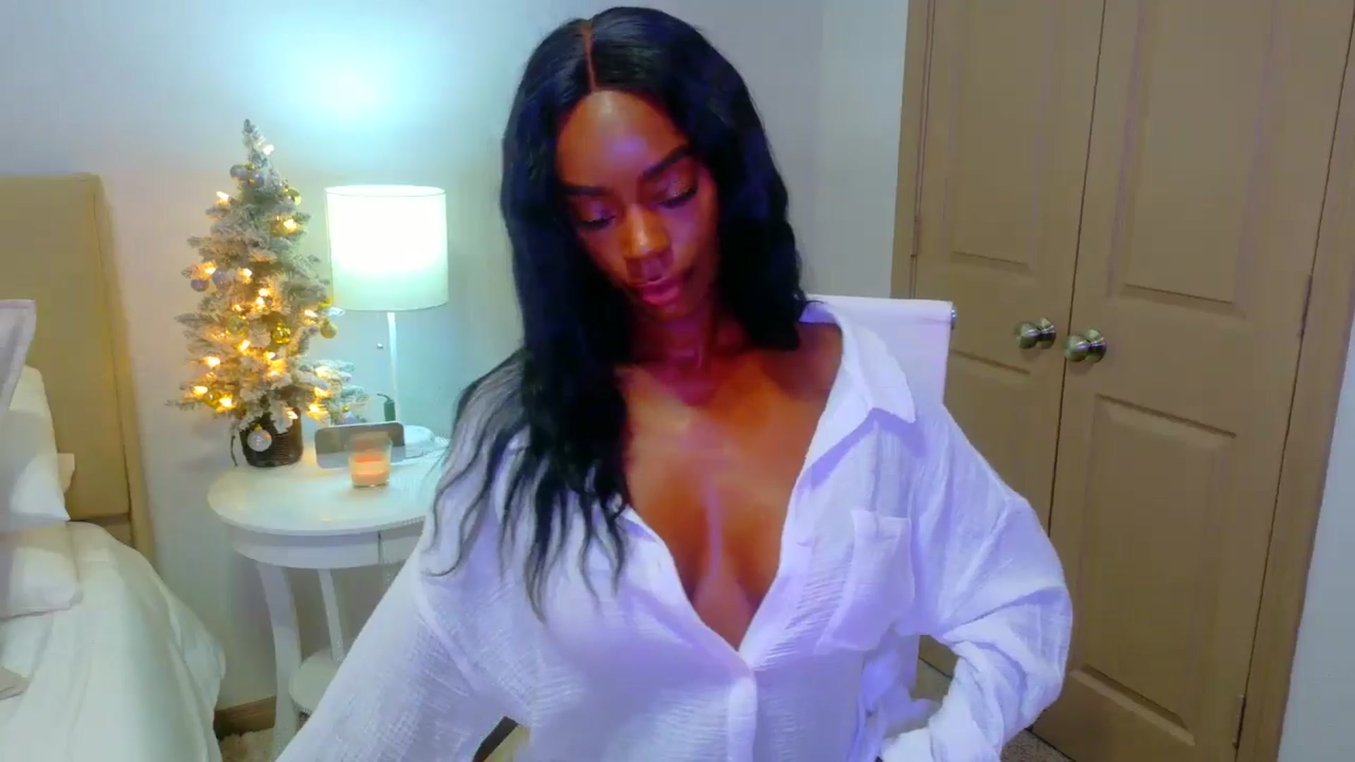 Gallery image thumbnail from Zadira's myfreecams stream on, 01/05/2025, 09:04 image 3 of 20