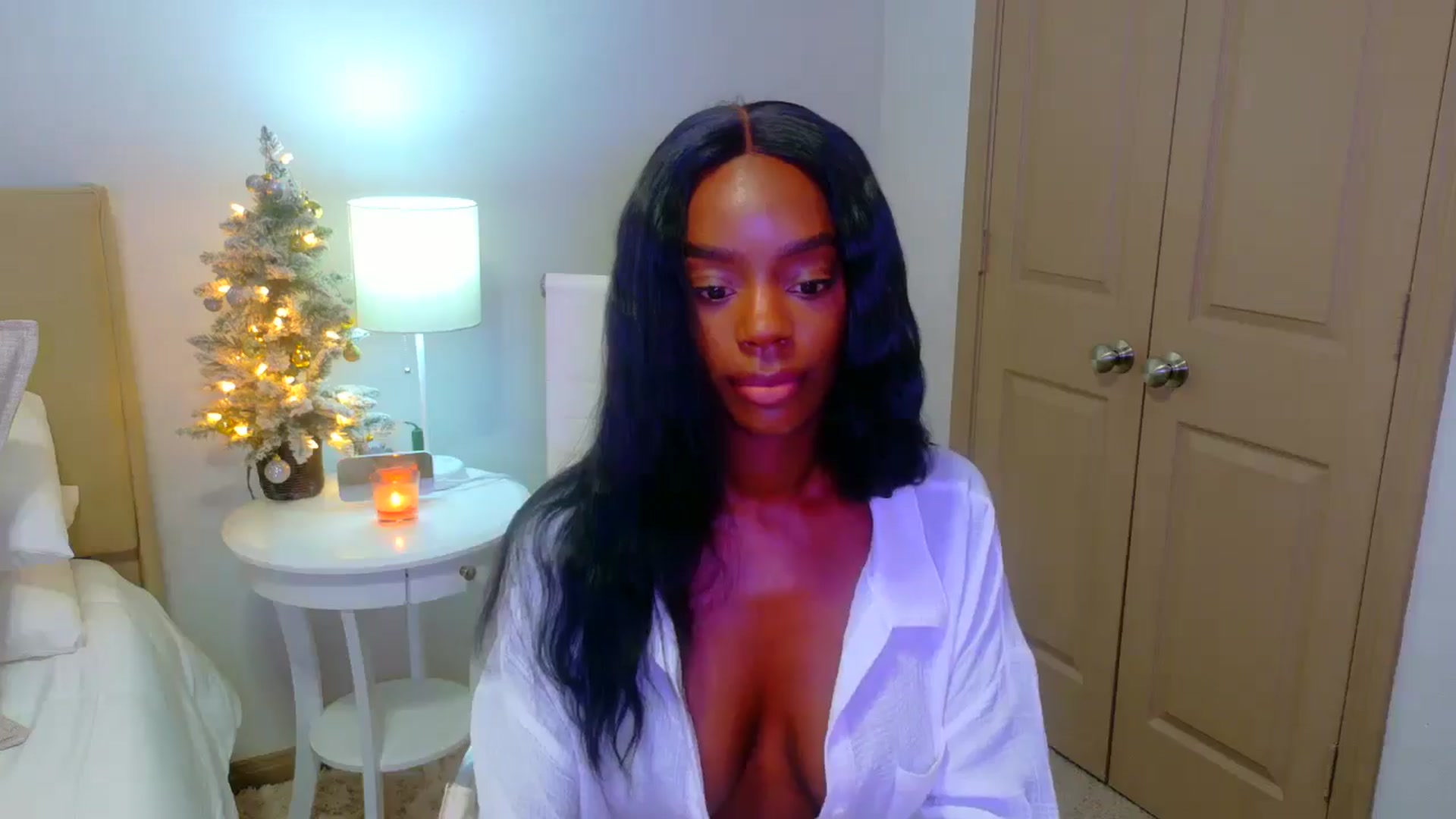 Gallery image thumbnail from Zadira's myfreecams stream on, 01/05/2025, 12:03 image 15 of 20
