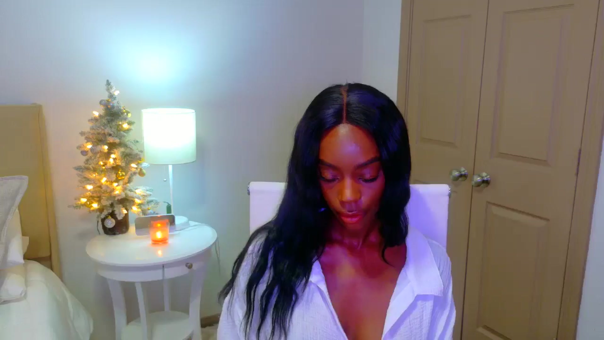Gallery image thumbnail from Zadira's myfreecams stream on, 01/05/2025, 13:39 image 5 of 20