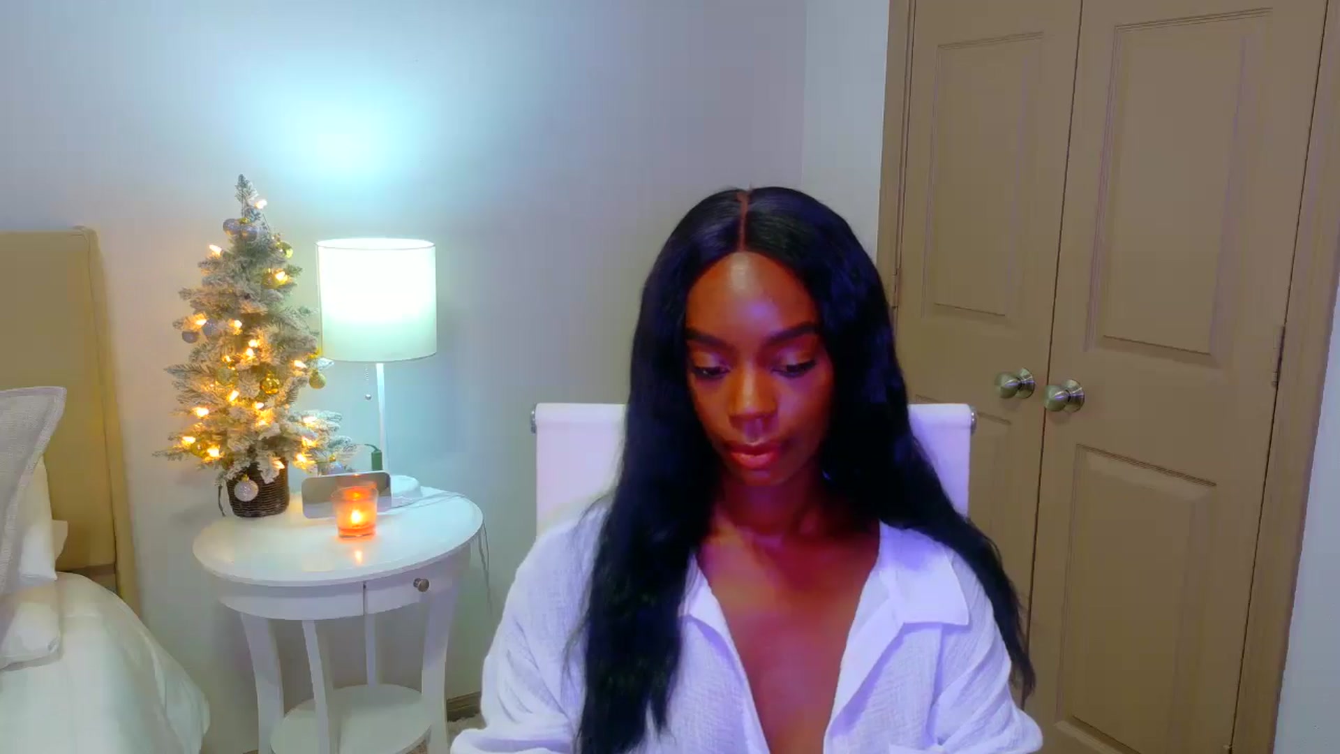 Gallery image thumbnail from Zadira's myfreecams stream on, 01/05/2025, 13:39 image 11 of 20