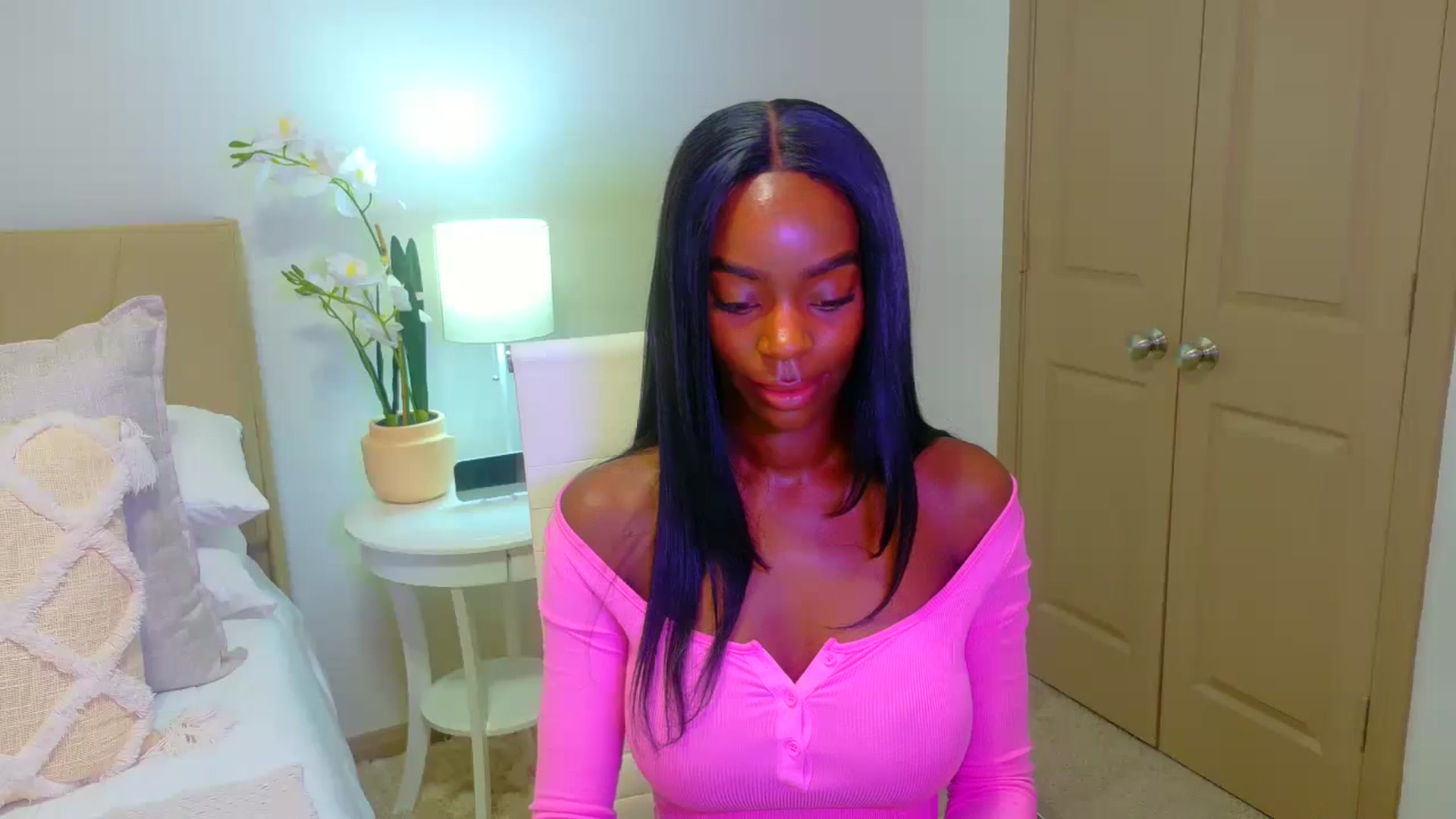 Gallery image thumbnail from Zadira's myfreecams stream on, 01/10/2025, 12:22 image 19 of 20