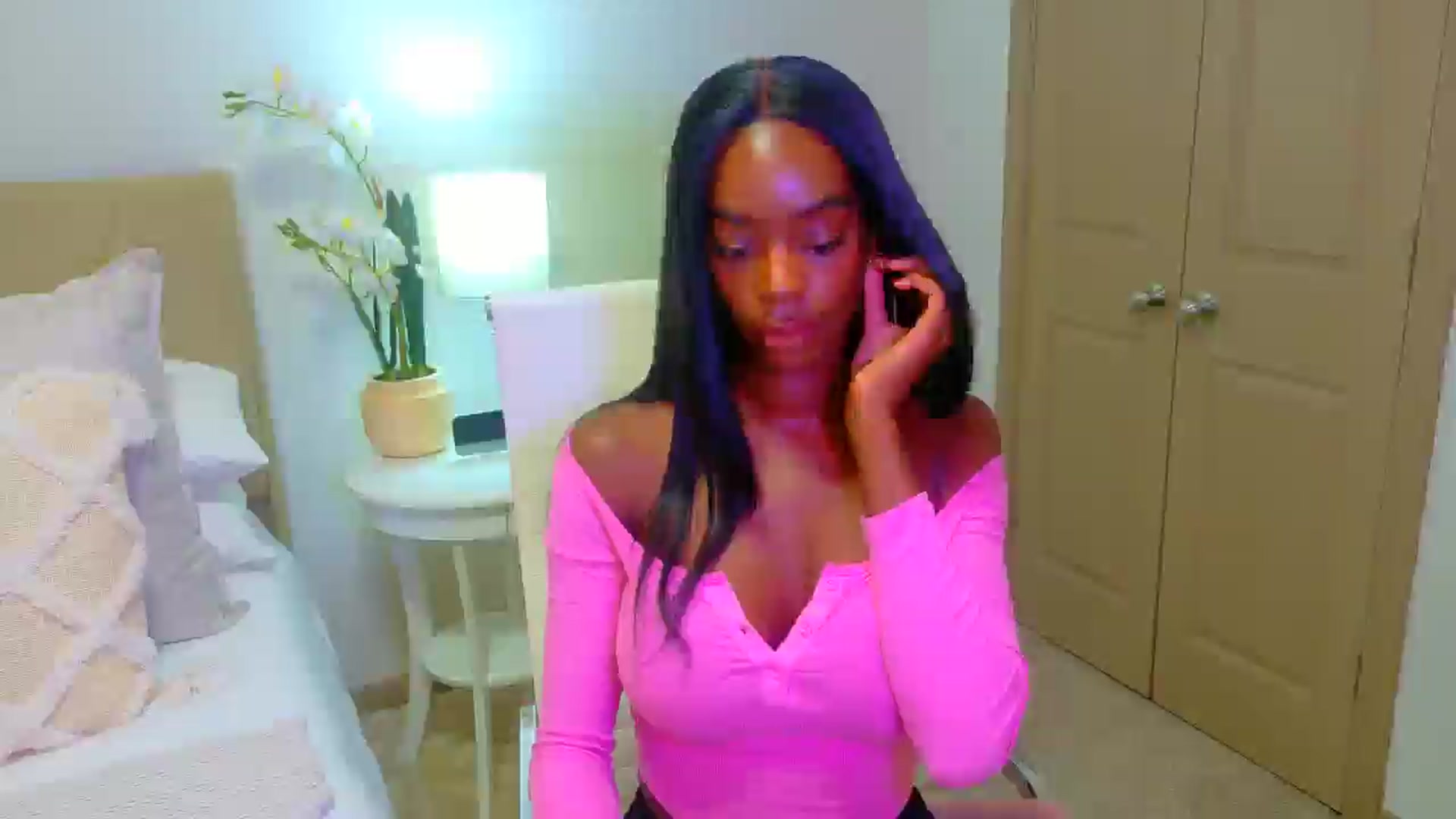 Gallery image thumbnail from Zadira's myfreecams stream on, 01/10/2025, 12:22 image 15 of 20